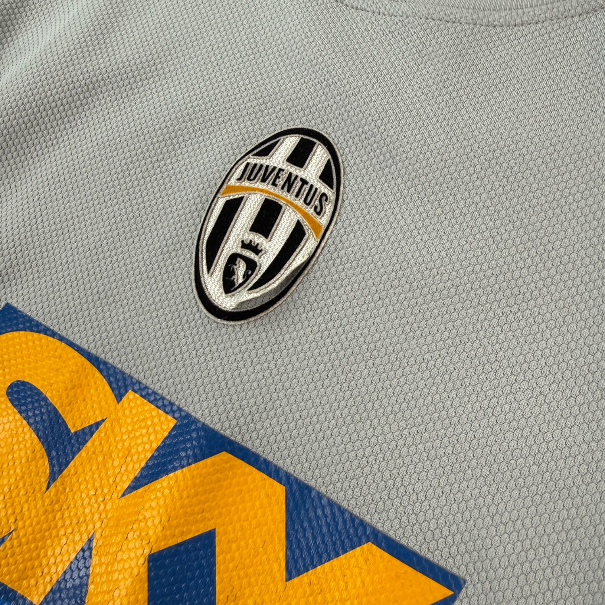 Juventus 2004 GK Shirt (XL)