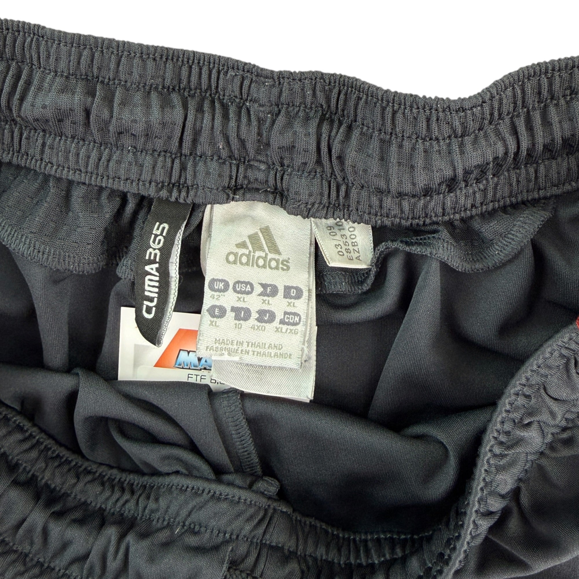 Liverpool 2009 Shorts (XL)