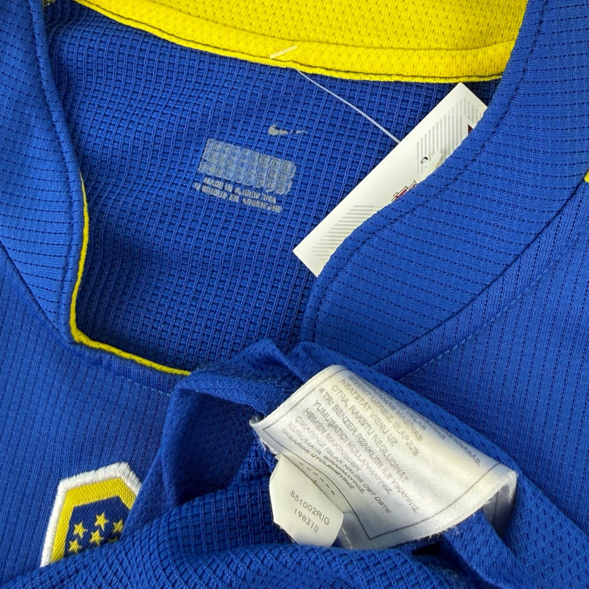 Boca Juniors 2005 Home Shirt (M)