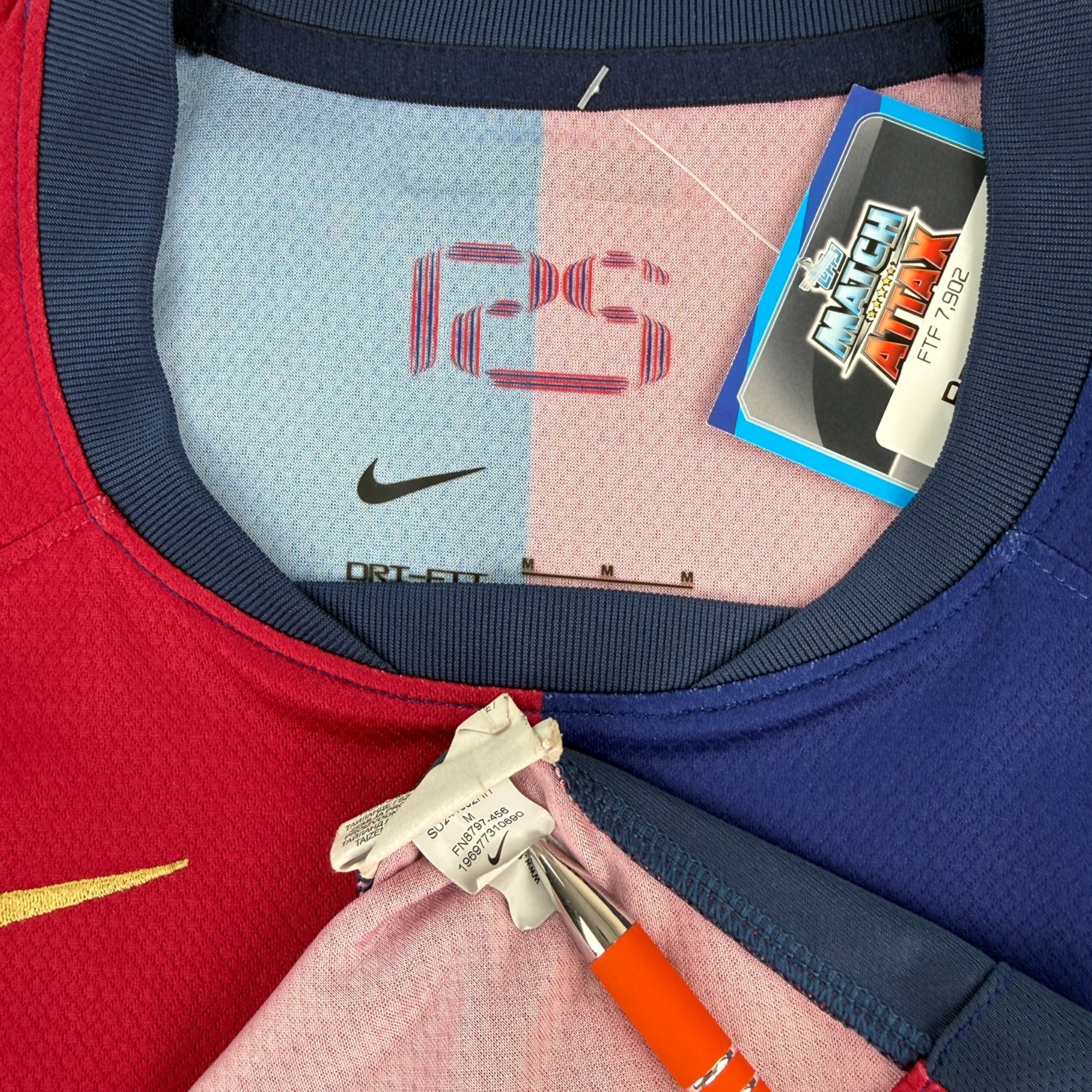 FC Barcelona 2024 Home Shirt (M)