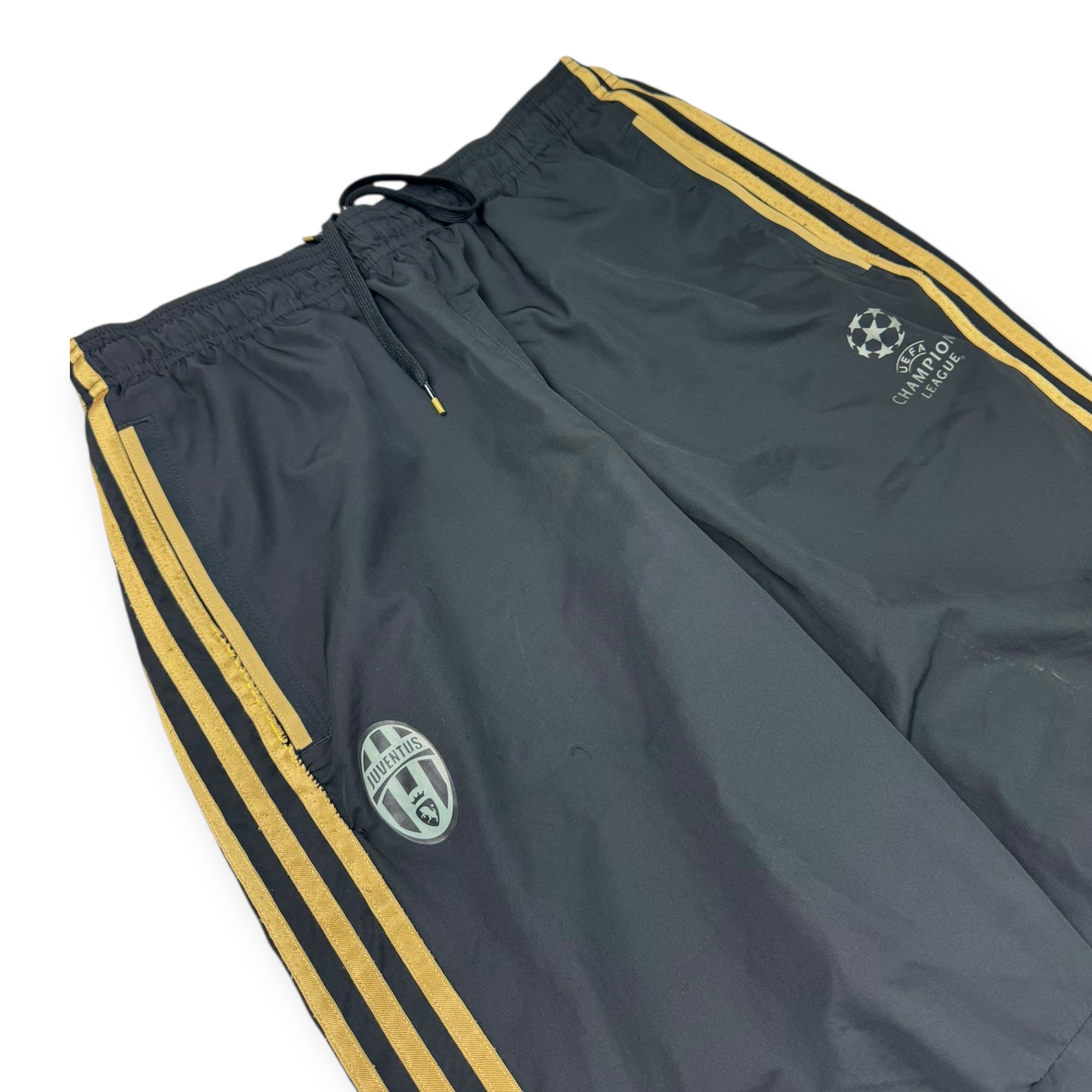 Juventus 2015 UCL Tracksuit Bottoms (L)