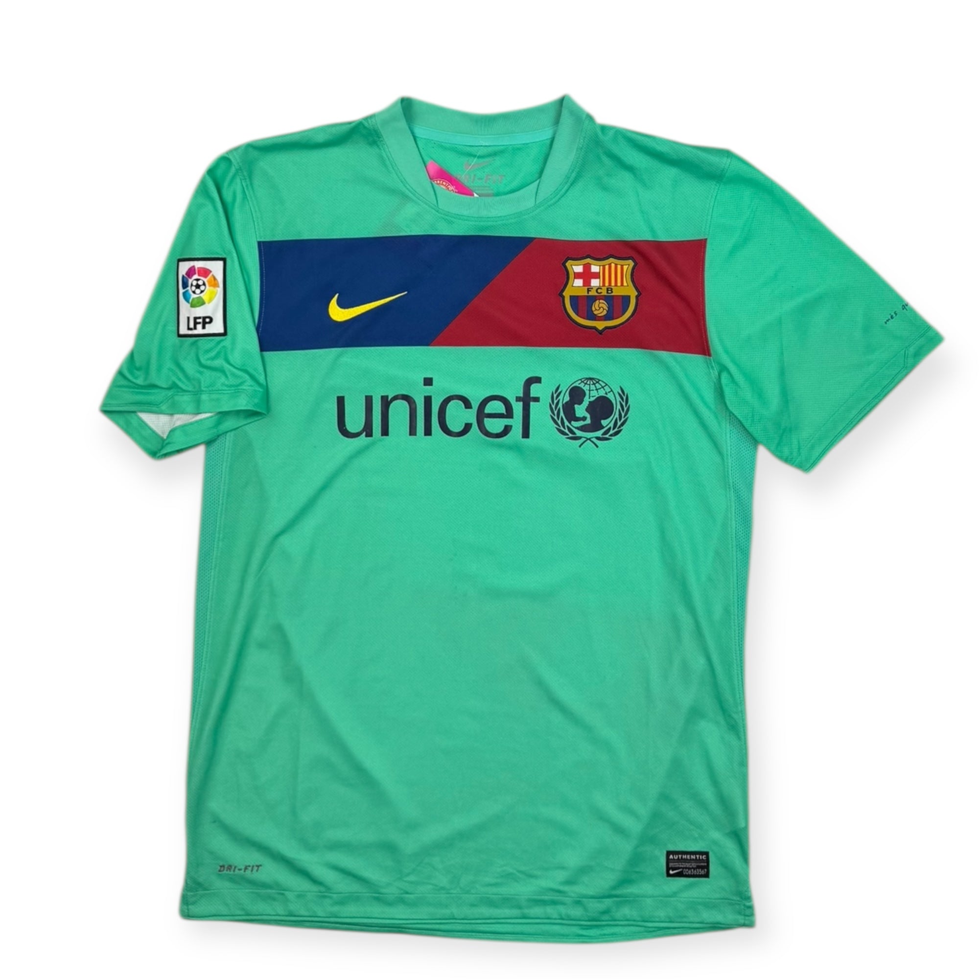 FC Barcelona 2010 Away Shirt (M)