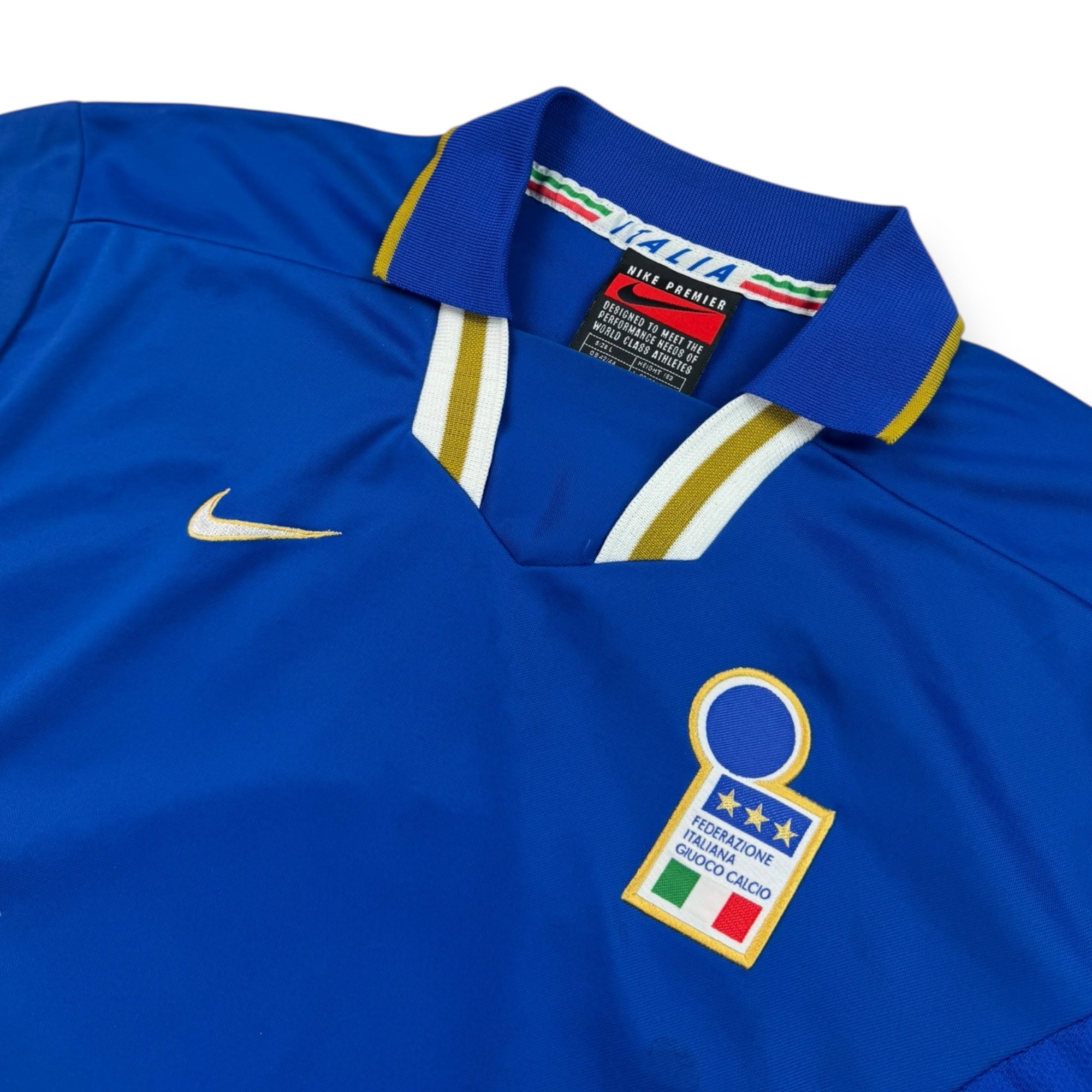 Italy 1996 Home Shirt (L)