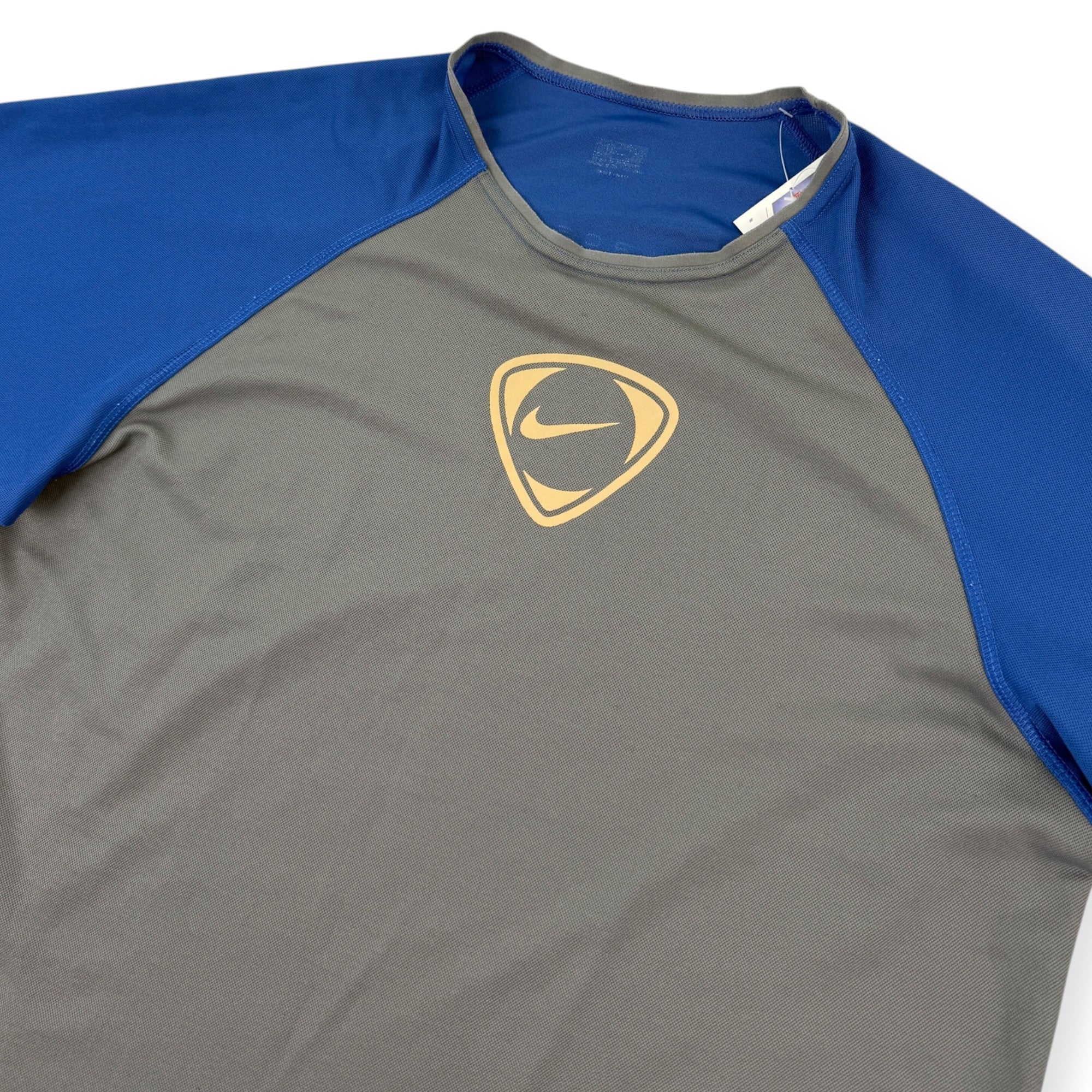 FC Barcelona 2001 Training Shirt (M)