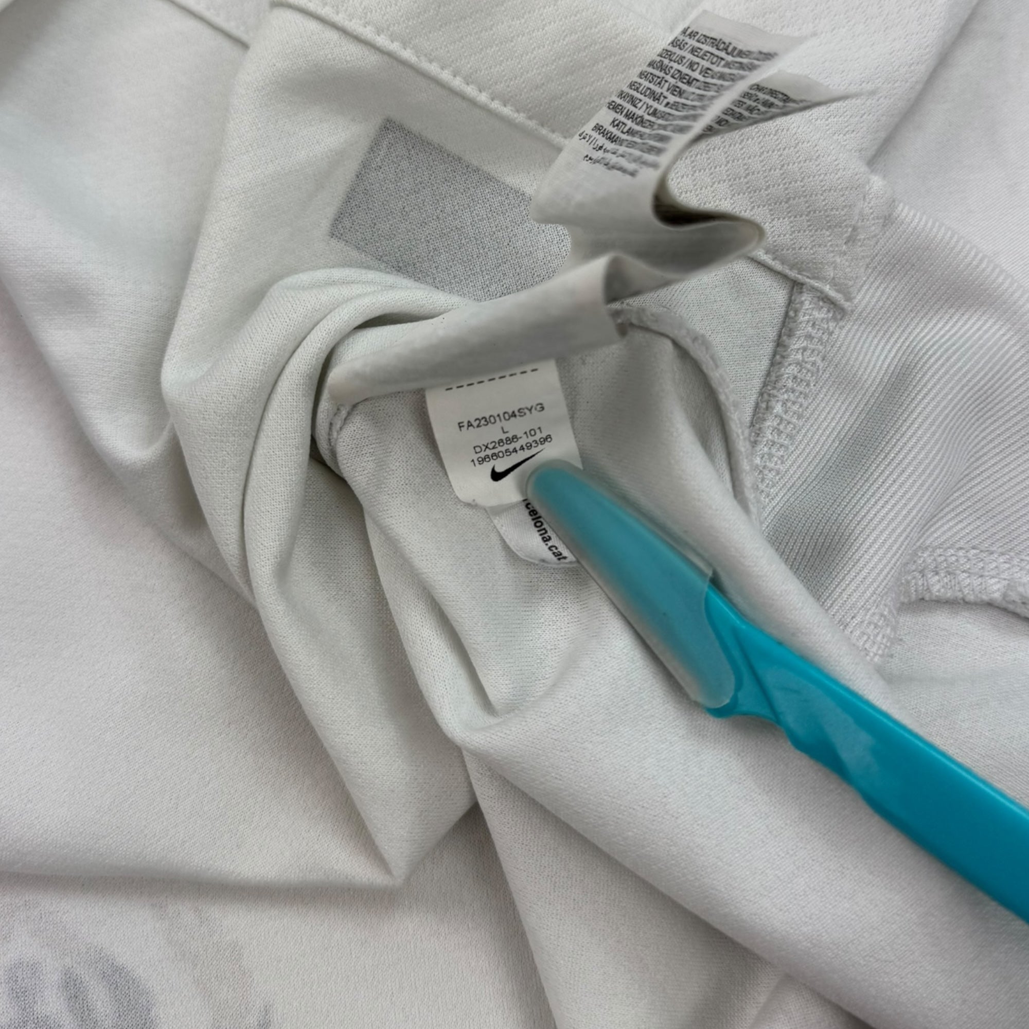 FC Barcelona 2023 Away Shirt (L)