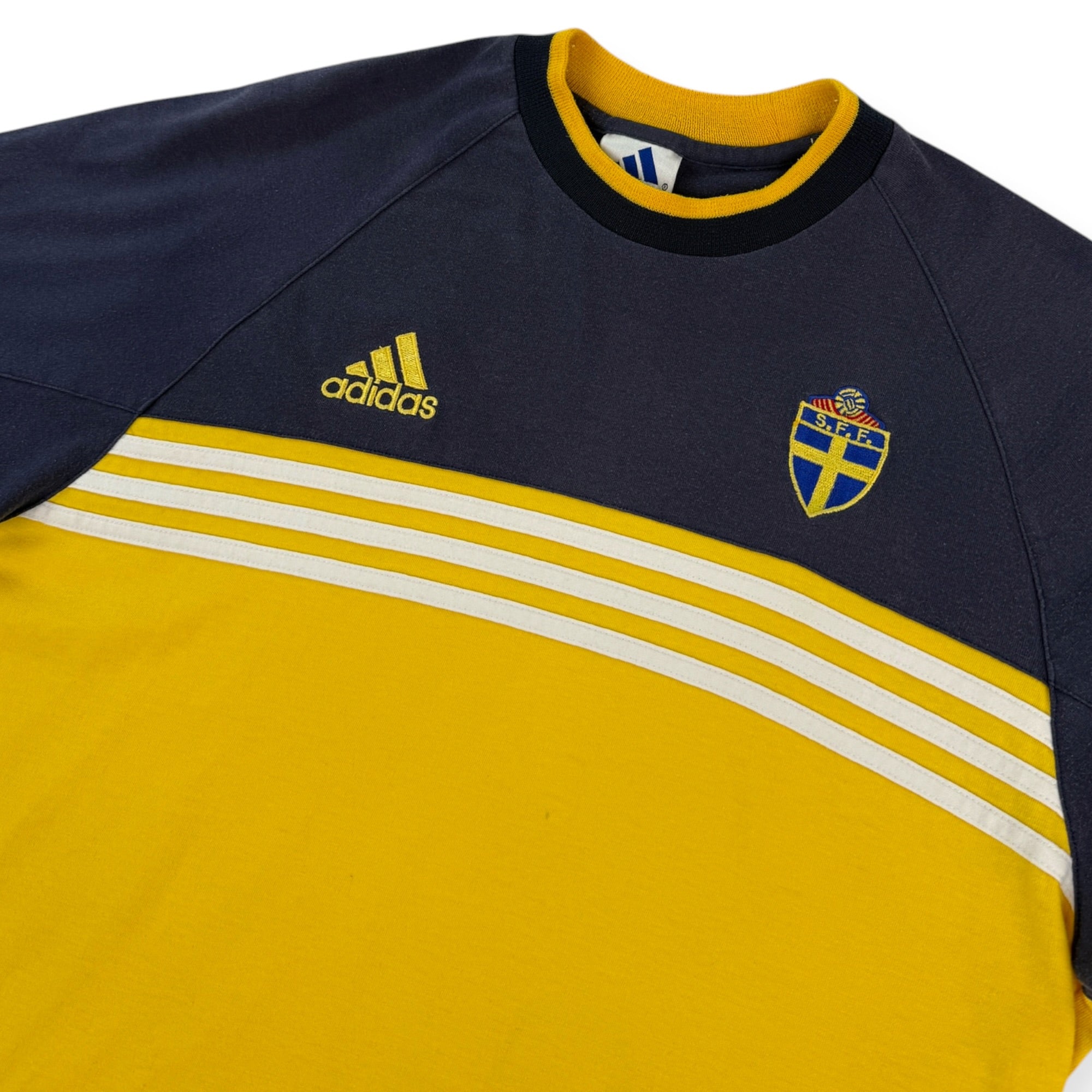 Sweden 1998 Training Shirt (M)