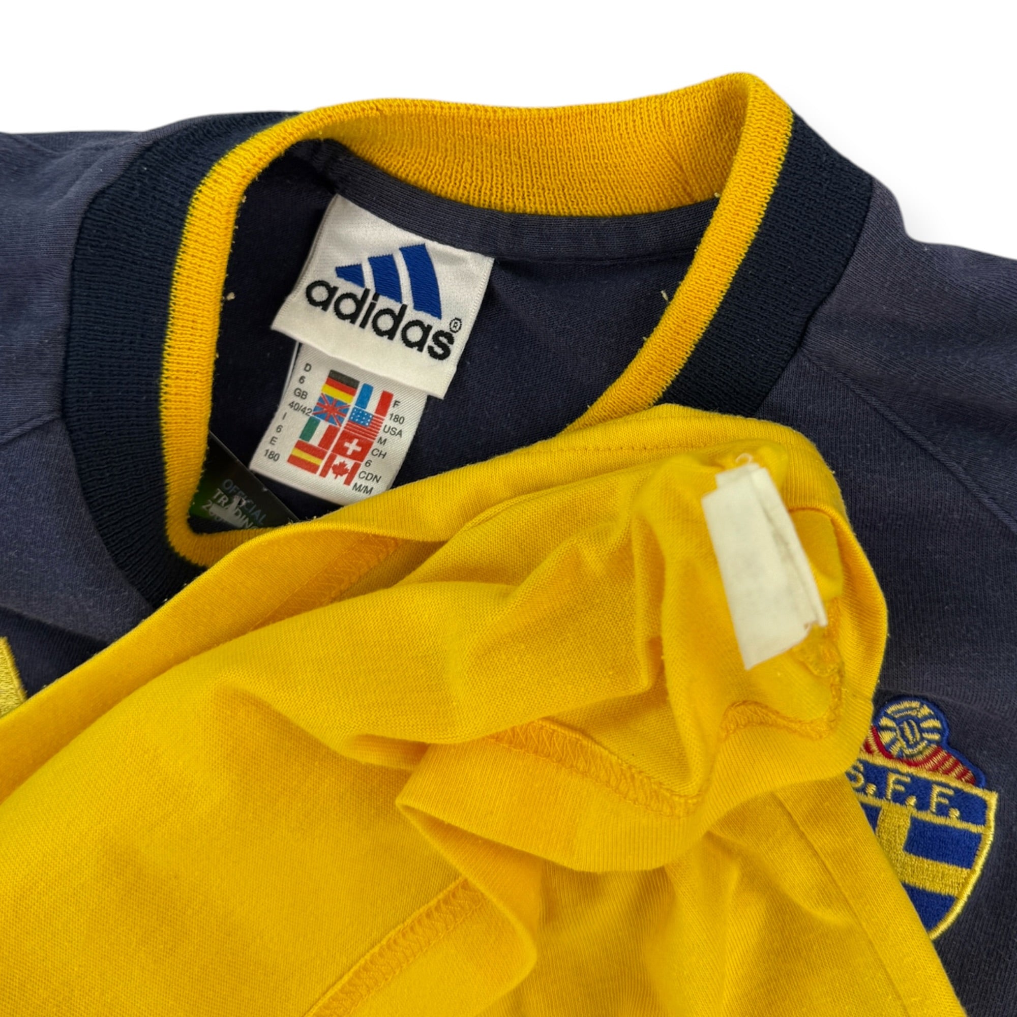 Sweden 1998 Training Shirt (M)