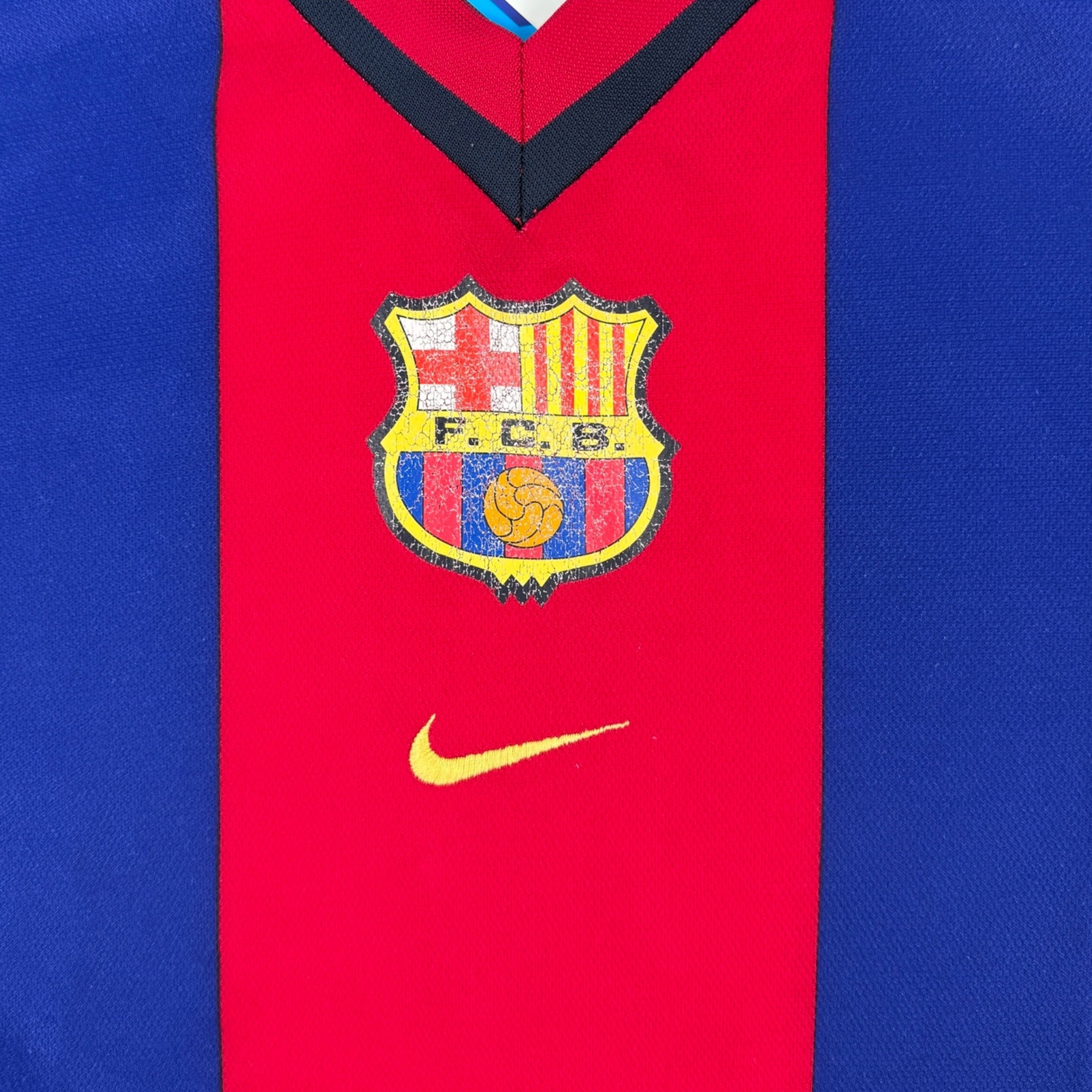 FC Barcelona 2000 Home Shirt (S)