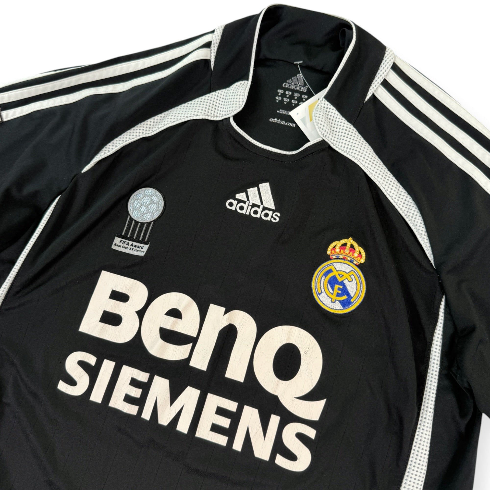 Real Madrid 2006 Away Shirt (M)