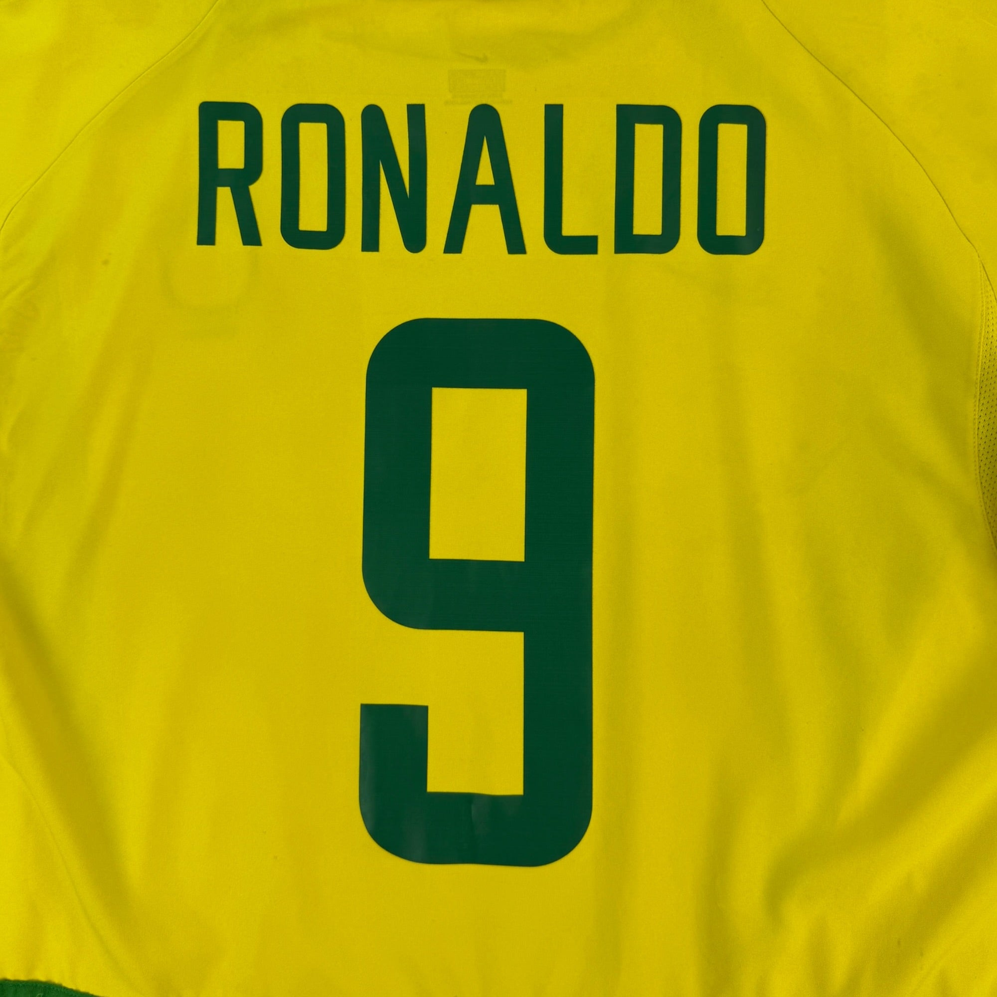 Brazil 2002 Home Shirt, Ronaldo 9 (XL)