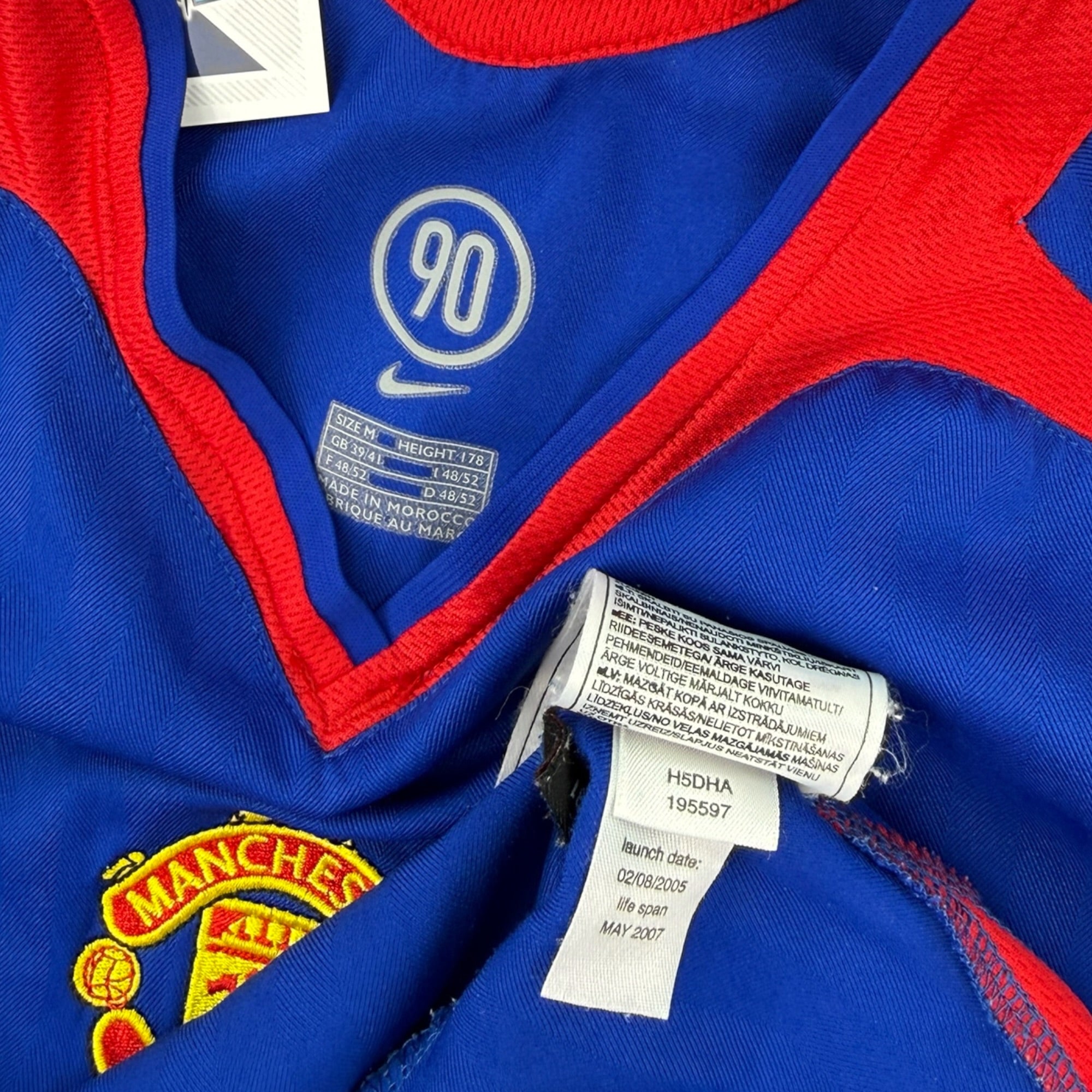 Manchester United 2005 Away Shirt (M)