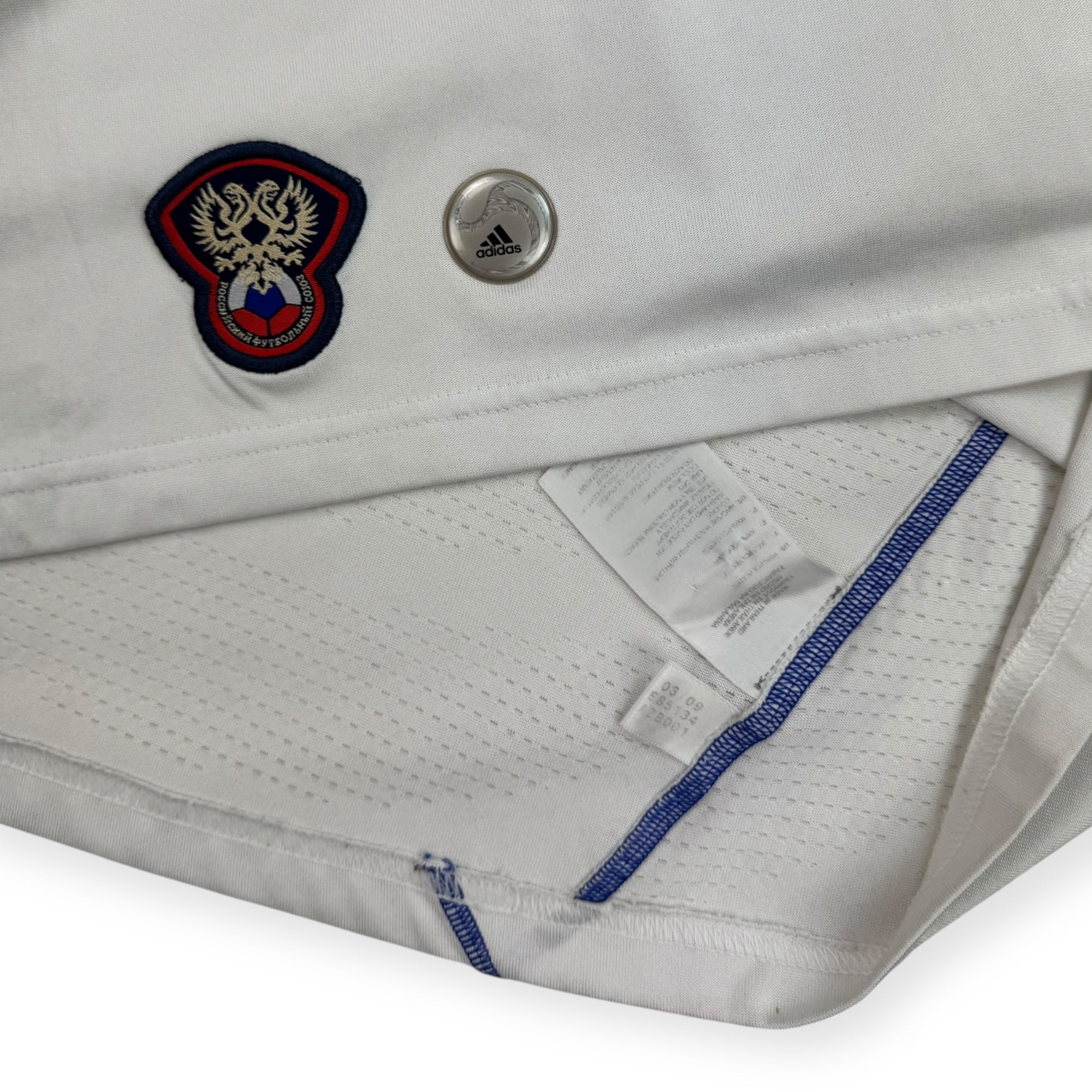 Russia 2009 Away Shirt (M)