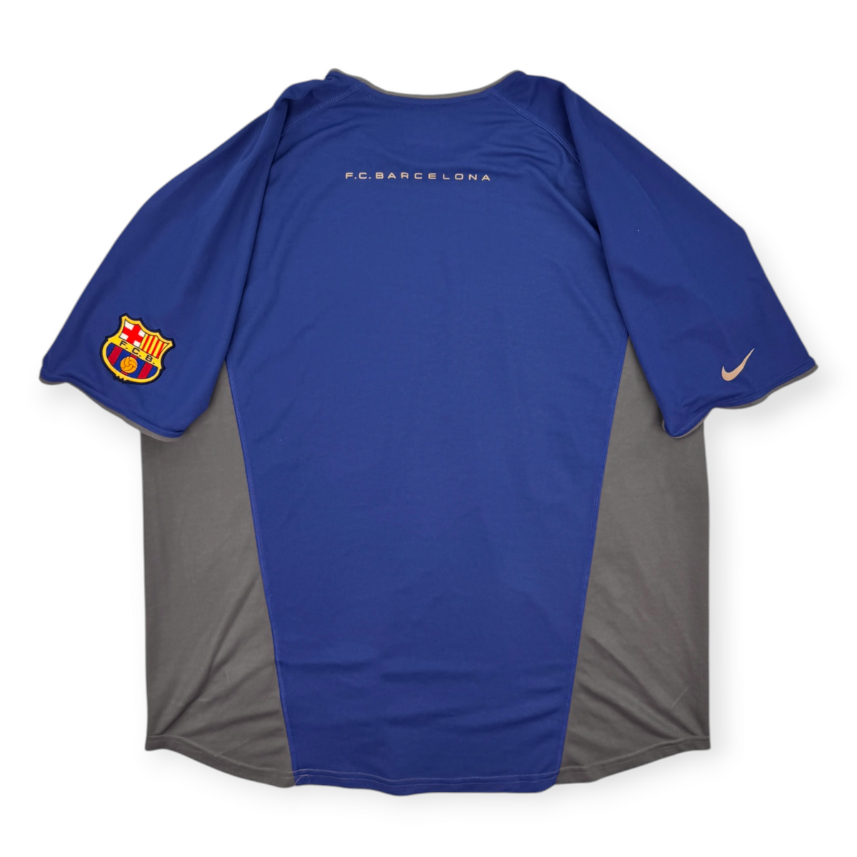 FC Barcelona 2001 Training Shirt (XXL)