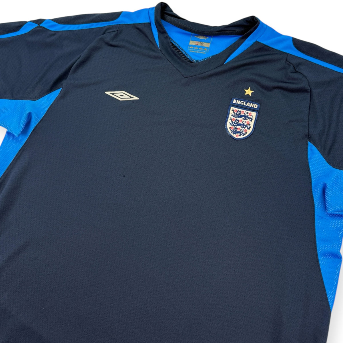 England 2005 Training Shirt (L)
