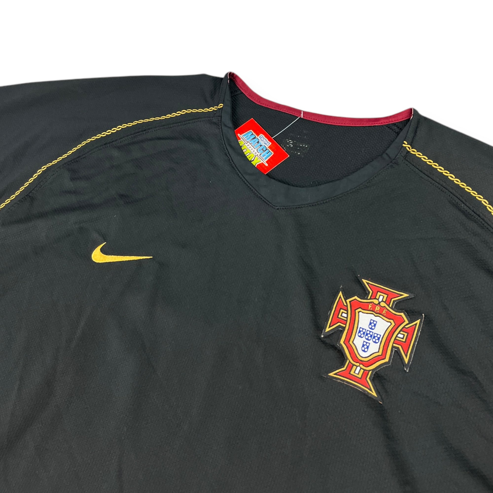 Portugal 2006 Away Shirt (XL)