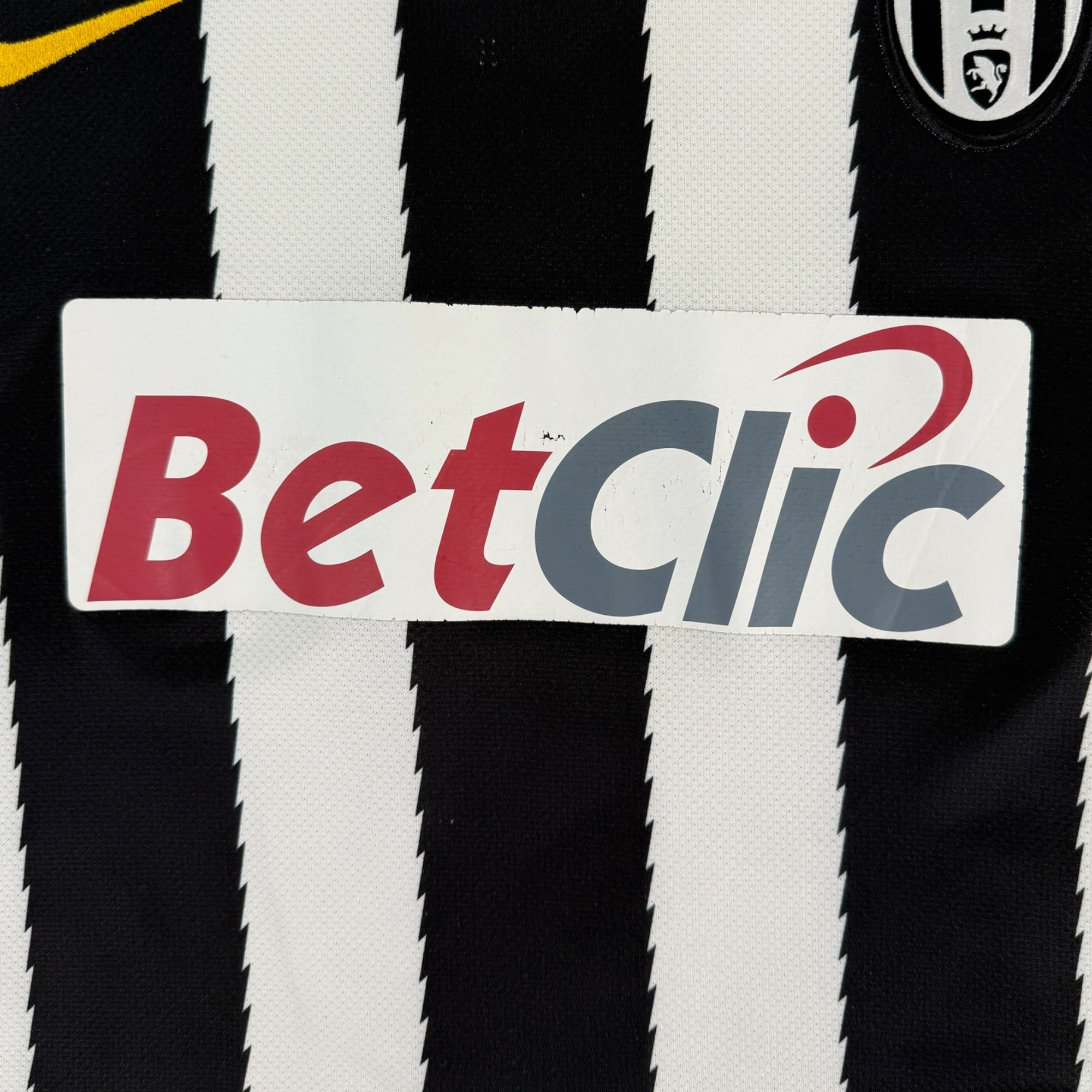 Juventus 2010 Home Shirt (M)