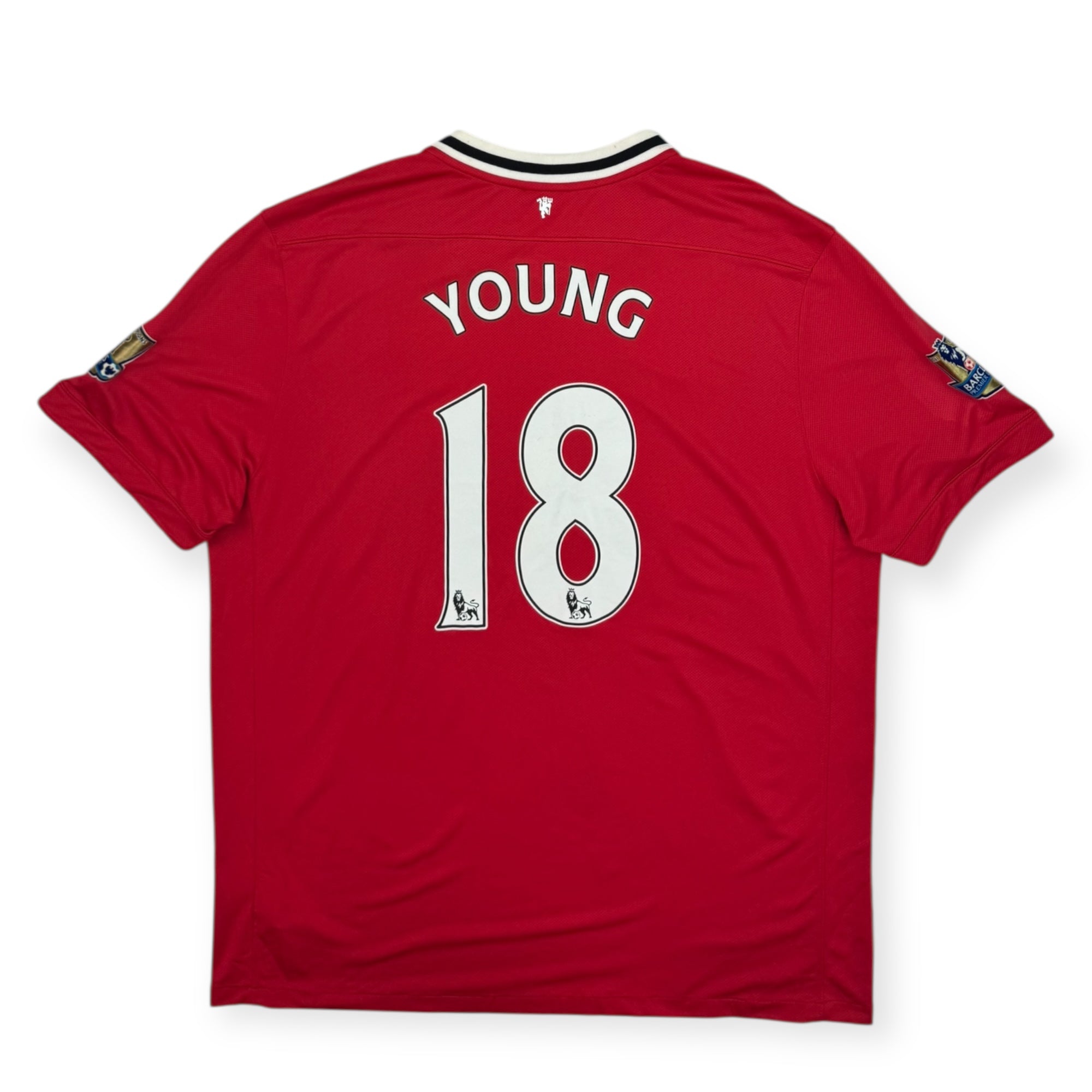Manchester United 2011 Home Shirt, Young 18 (XXL)