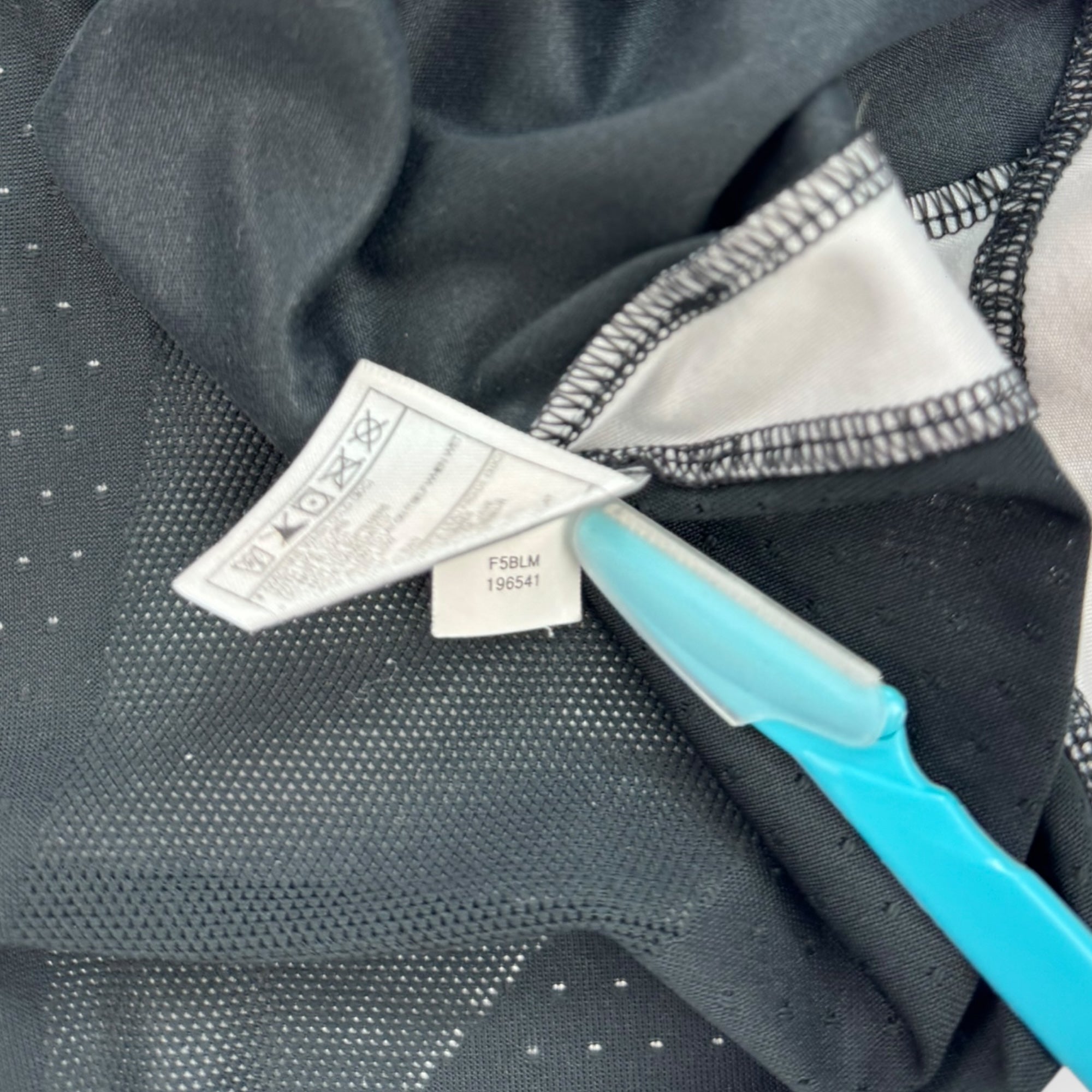 Juventus 2005 Training Shirt (XL)