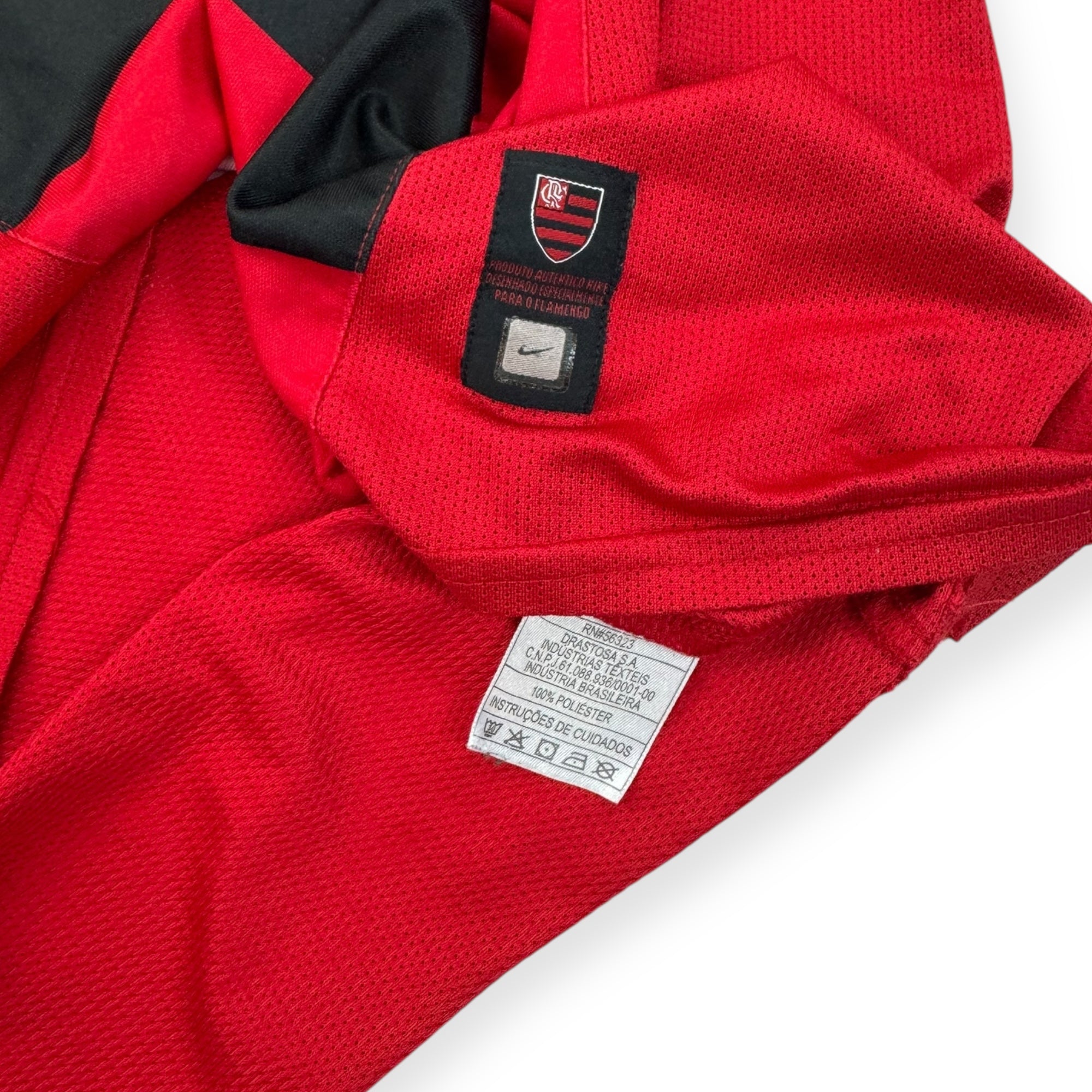 Flamengo 2004 Home Shirt (L)