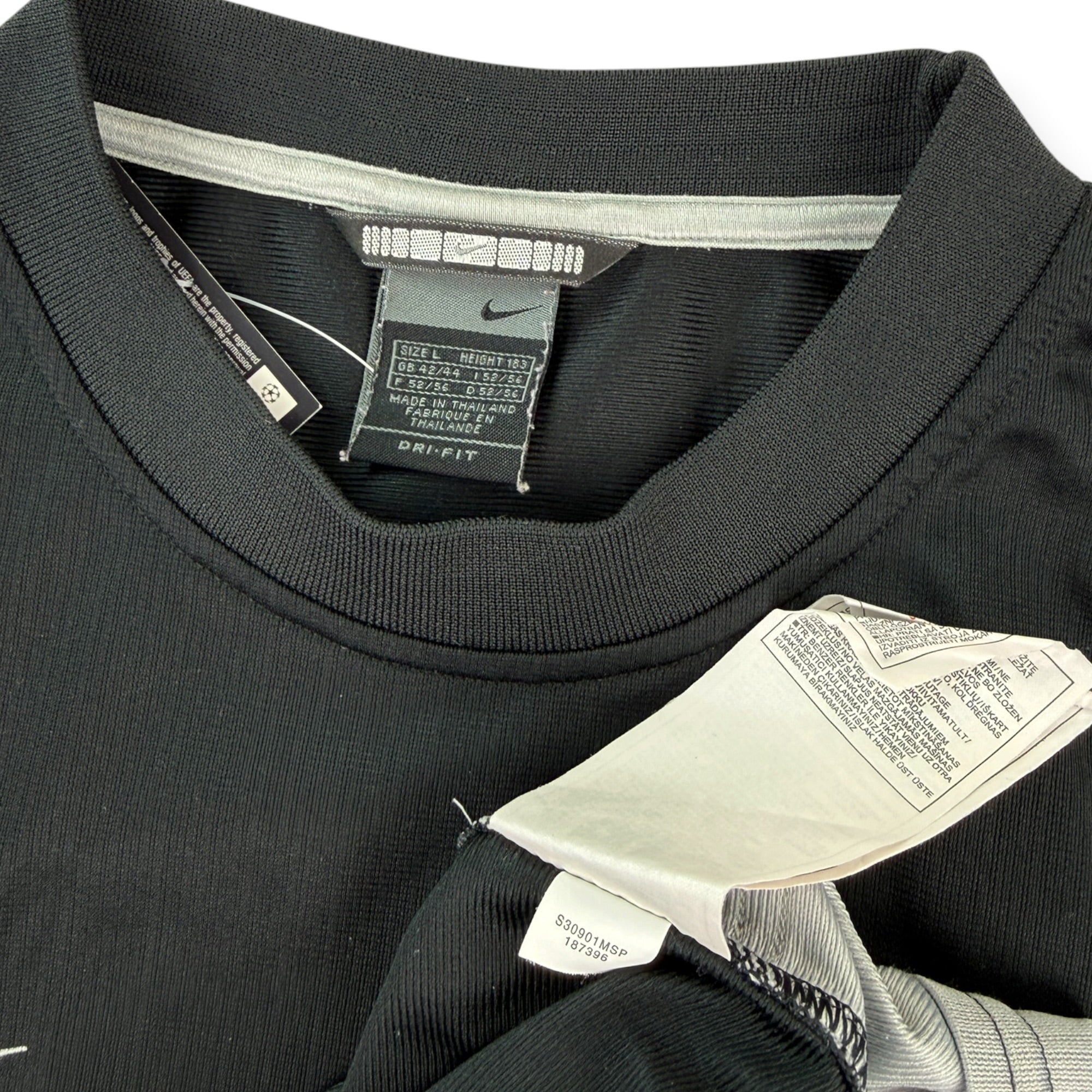 Manchester United 2002 Training Shirt (L)