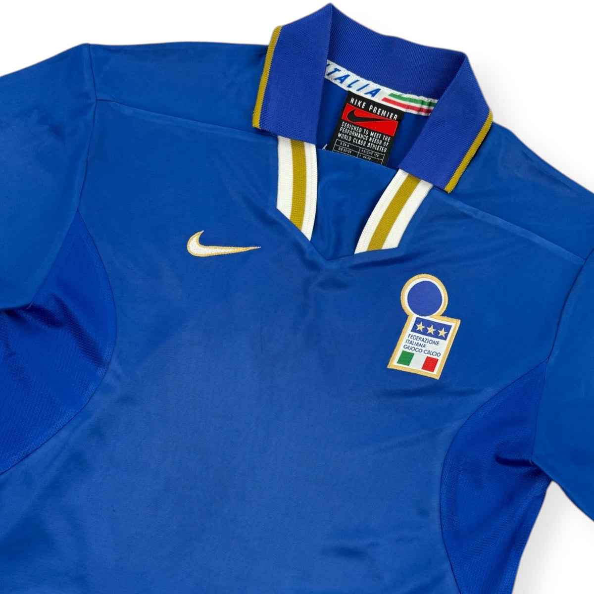 Italy 1996 Home Shirt (S)