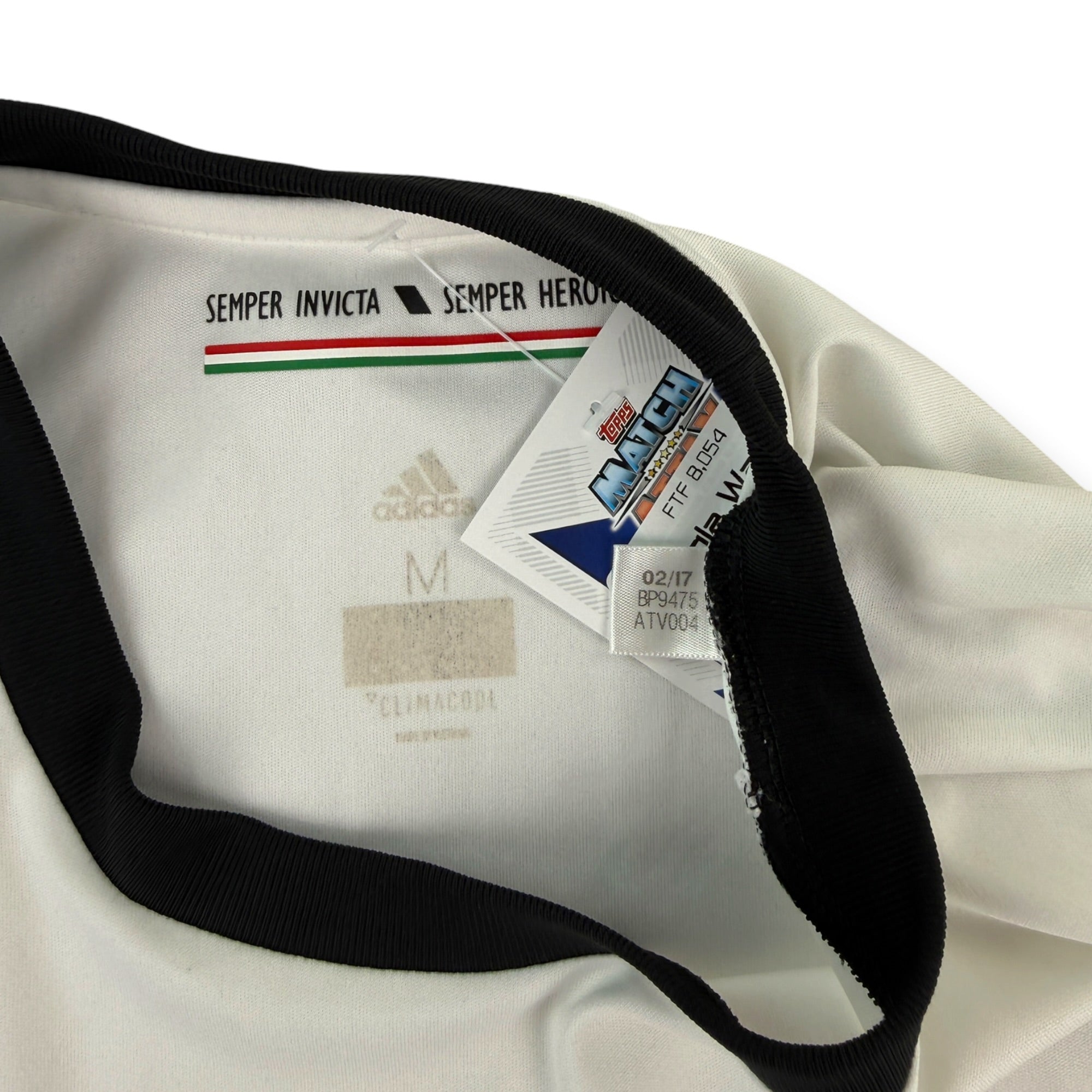 Legia Warsaw 2017 Home Shirt (M)