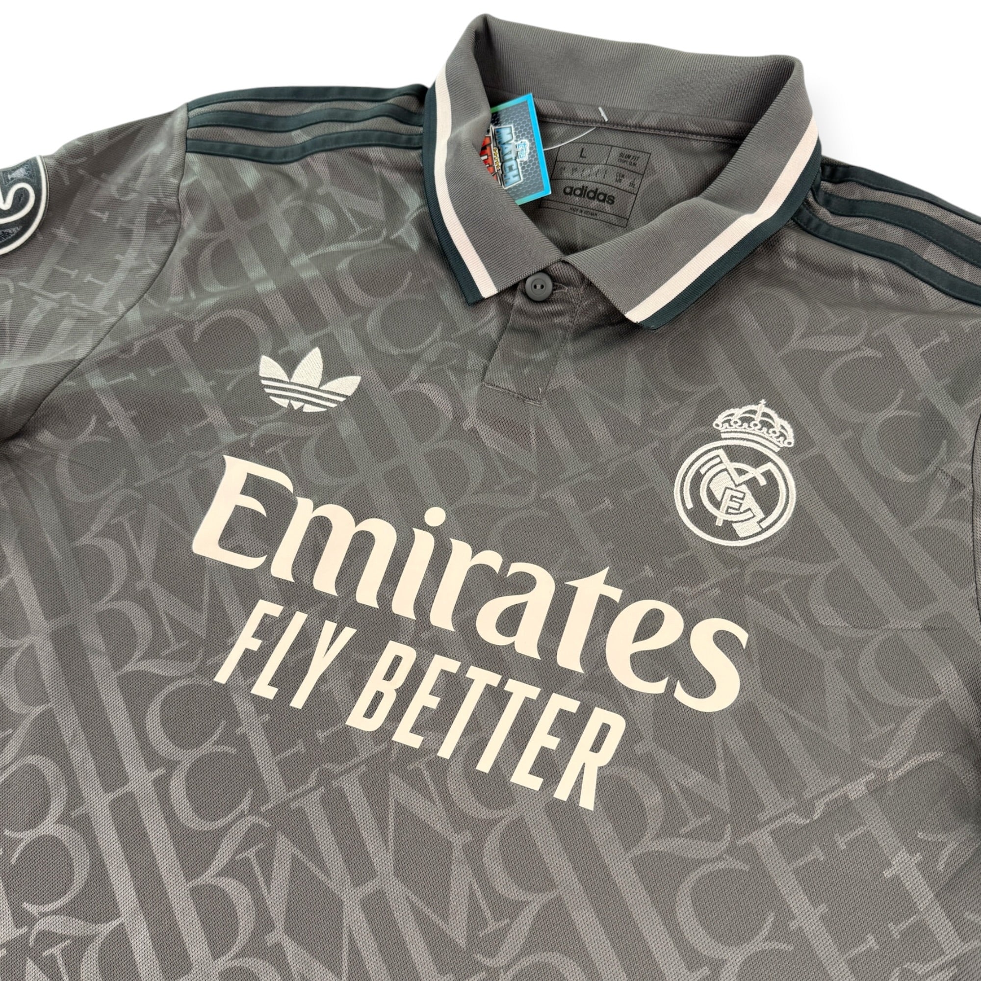 Real Madrid 2024 Third Shirt, Rodrygo 11 (L)