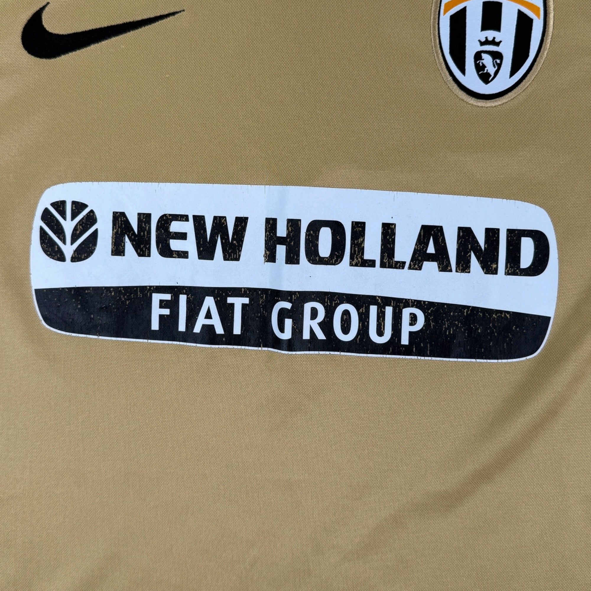 Juventus 2008 Away Shirt (S)