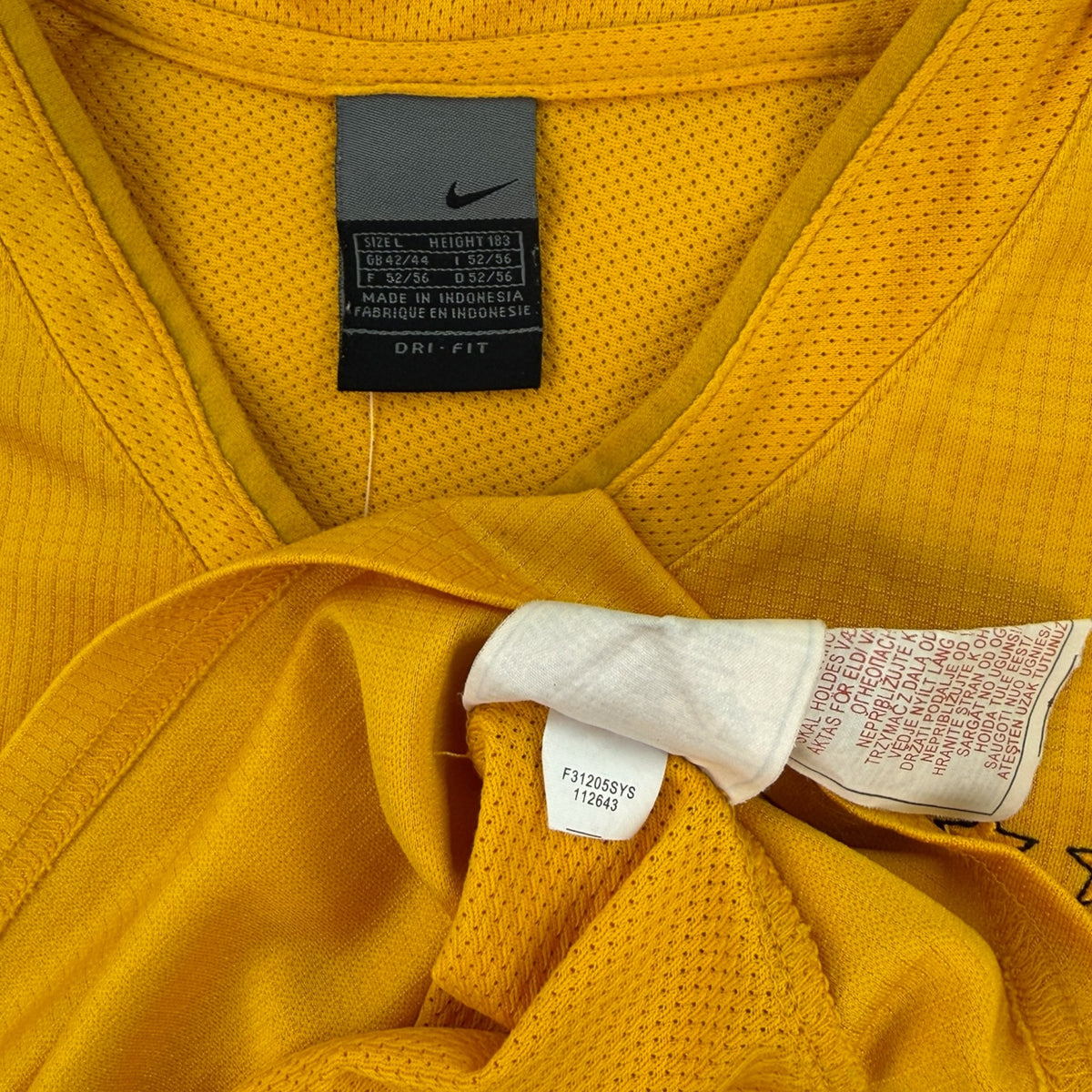 Juventus 2003 Training Shirt (L)
