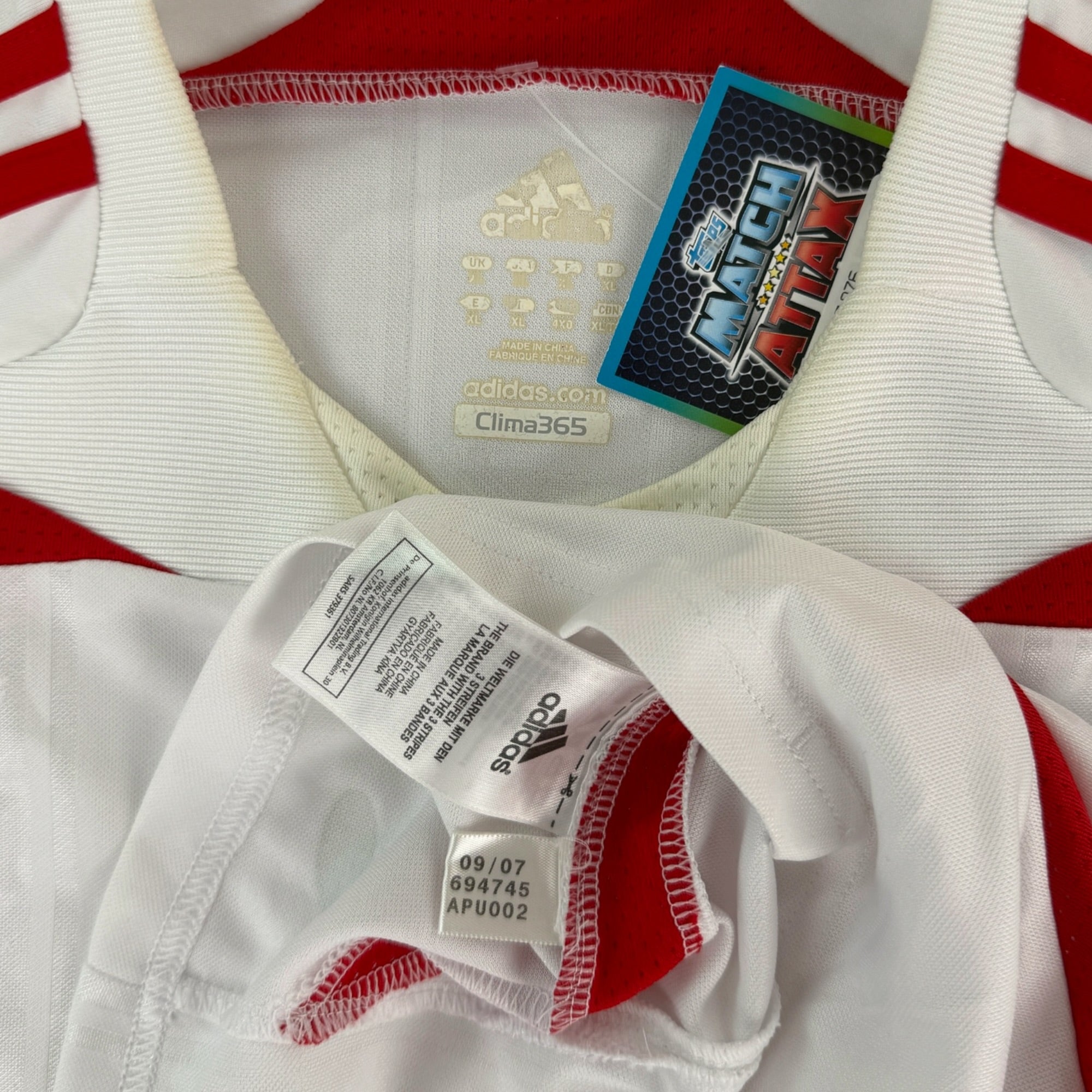 Liverpool 2007 Away Shirt (XL)