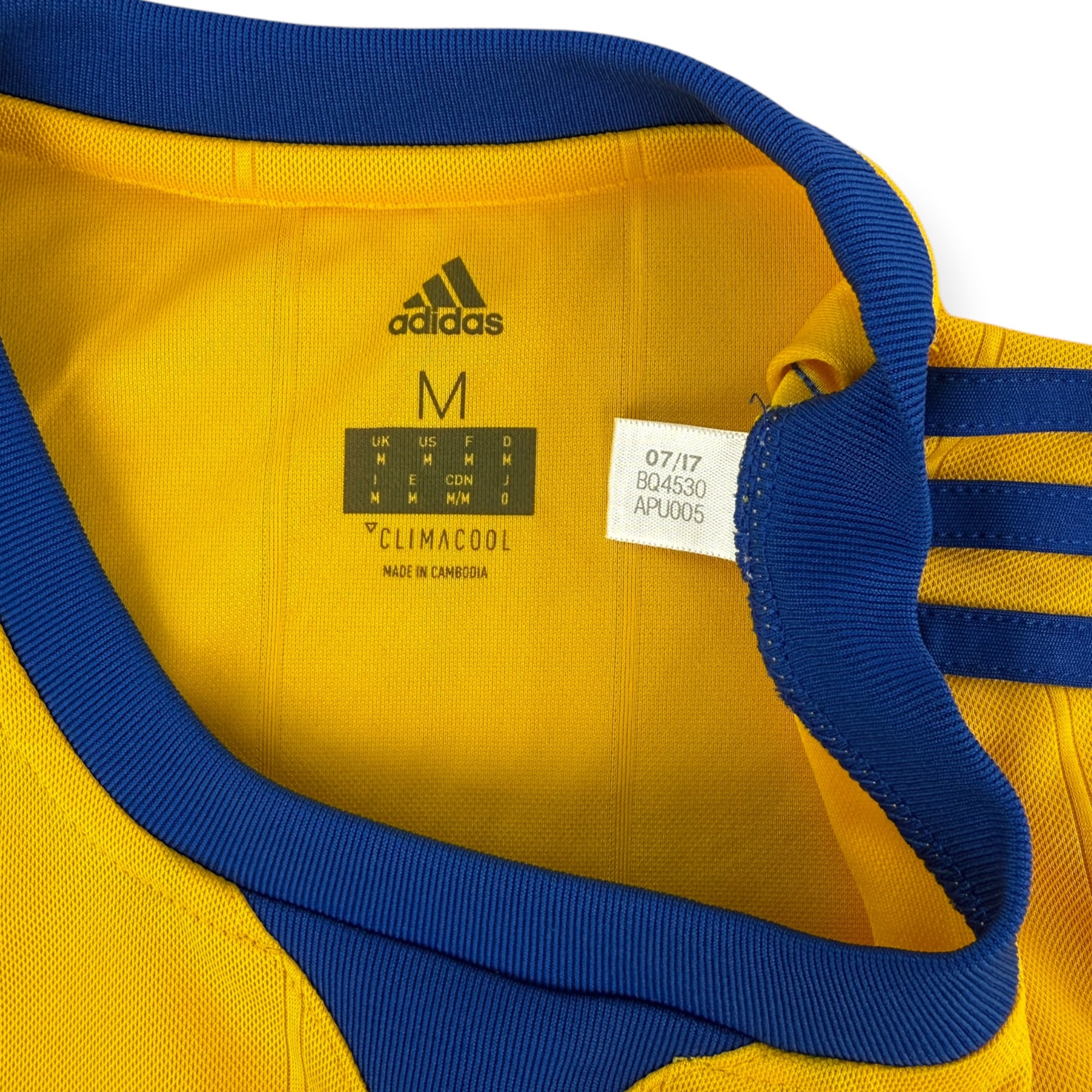 Juventus 2017 Away Shirt (M)