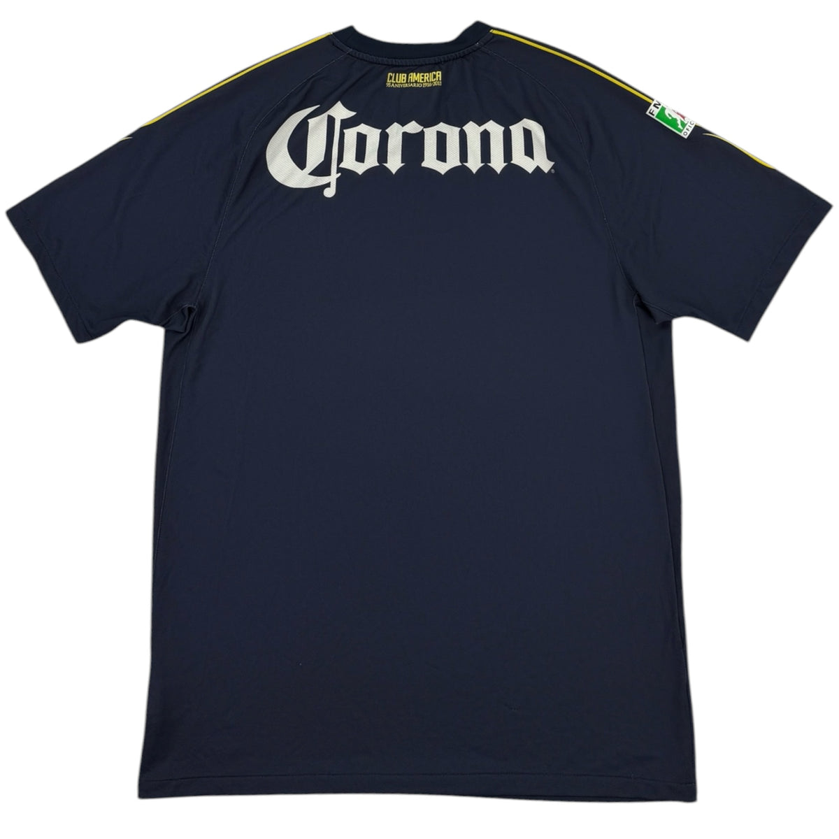 Club America 2011 Away Shirt (L)