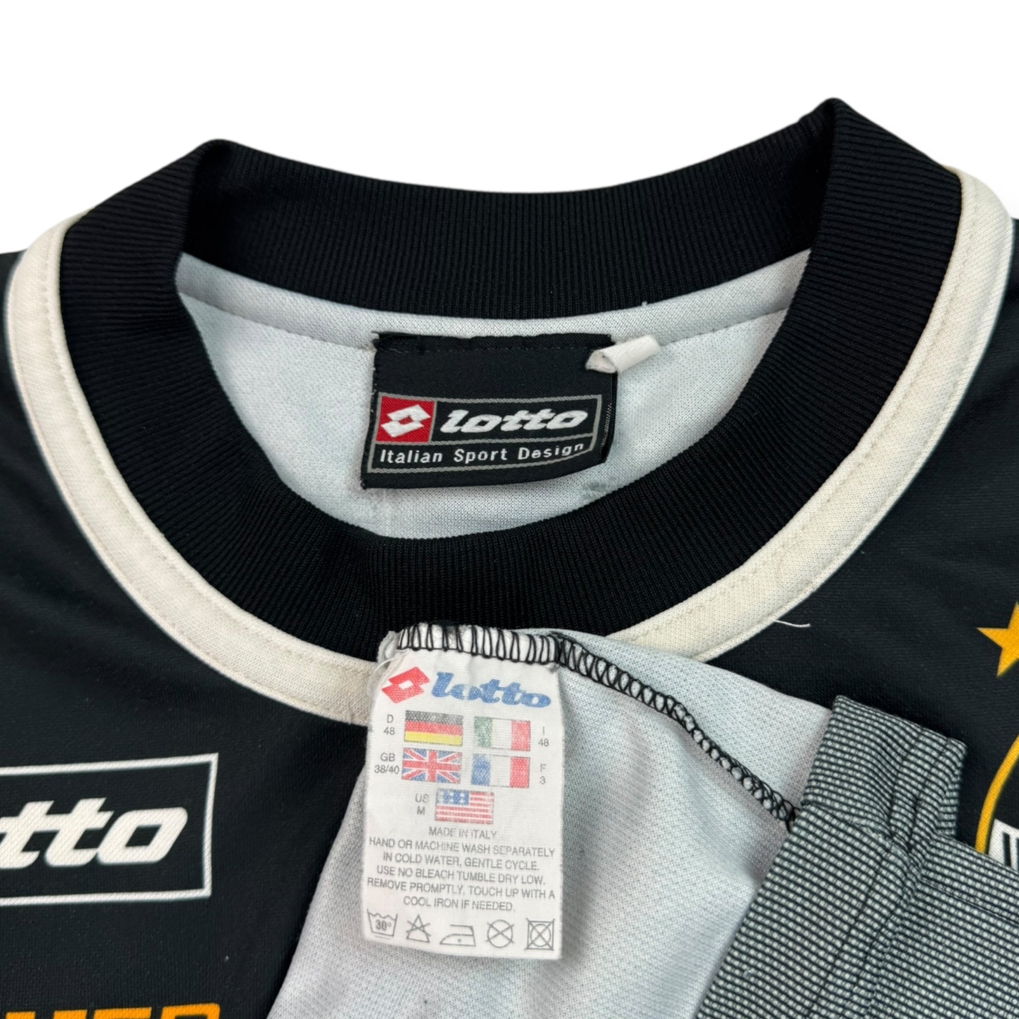 Juventus 2001 Training Shirt (M)