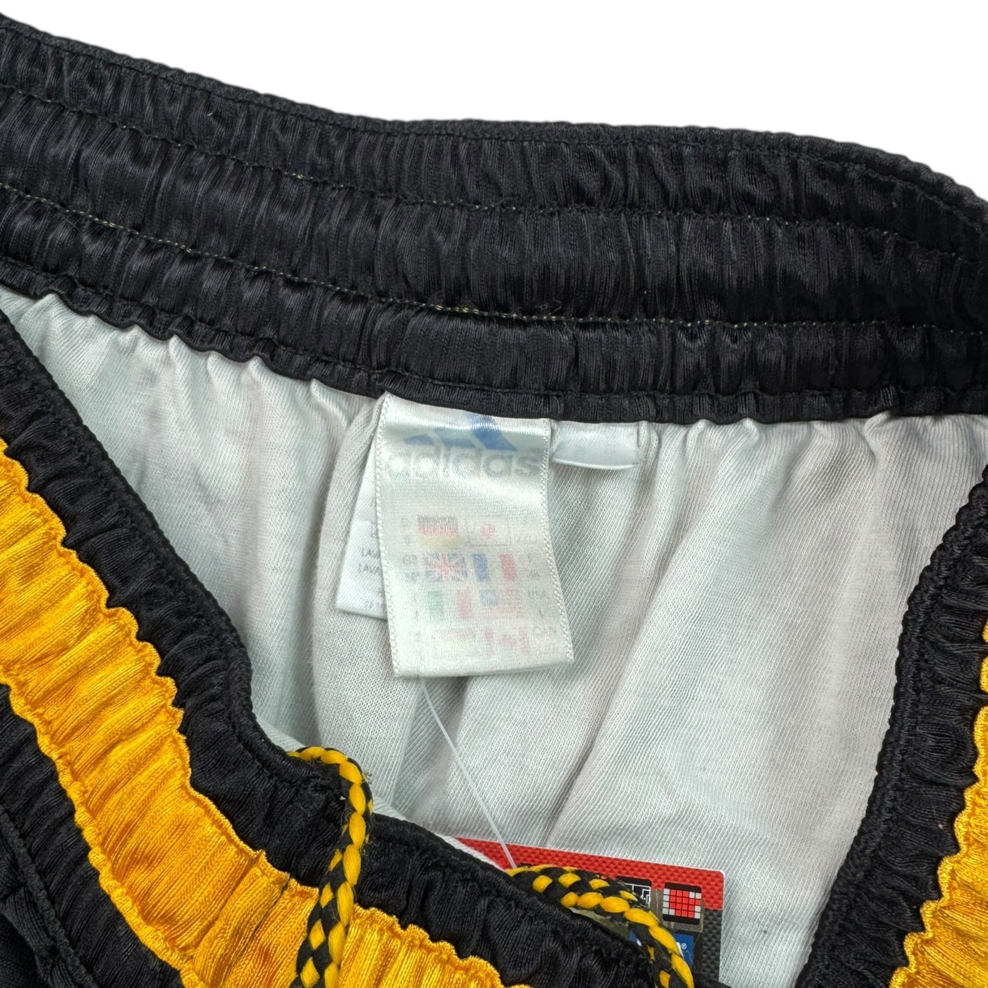 Real Madrid 1999 Shorts (L)