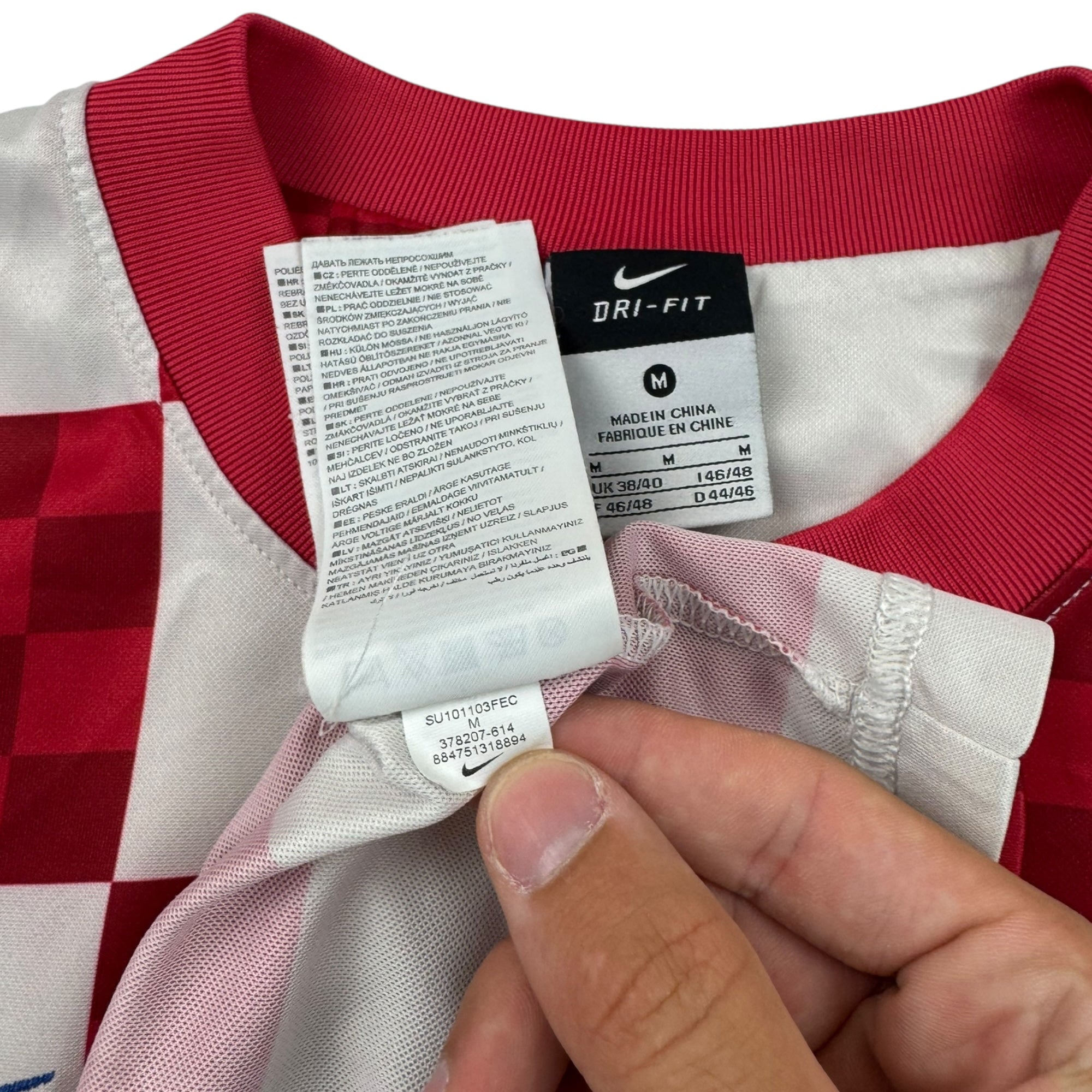 Croatia 2010 Home Shirt (M)