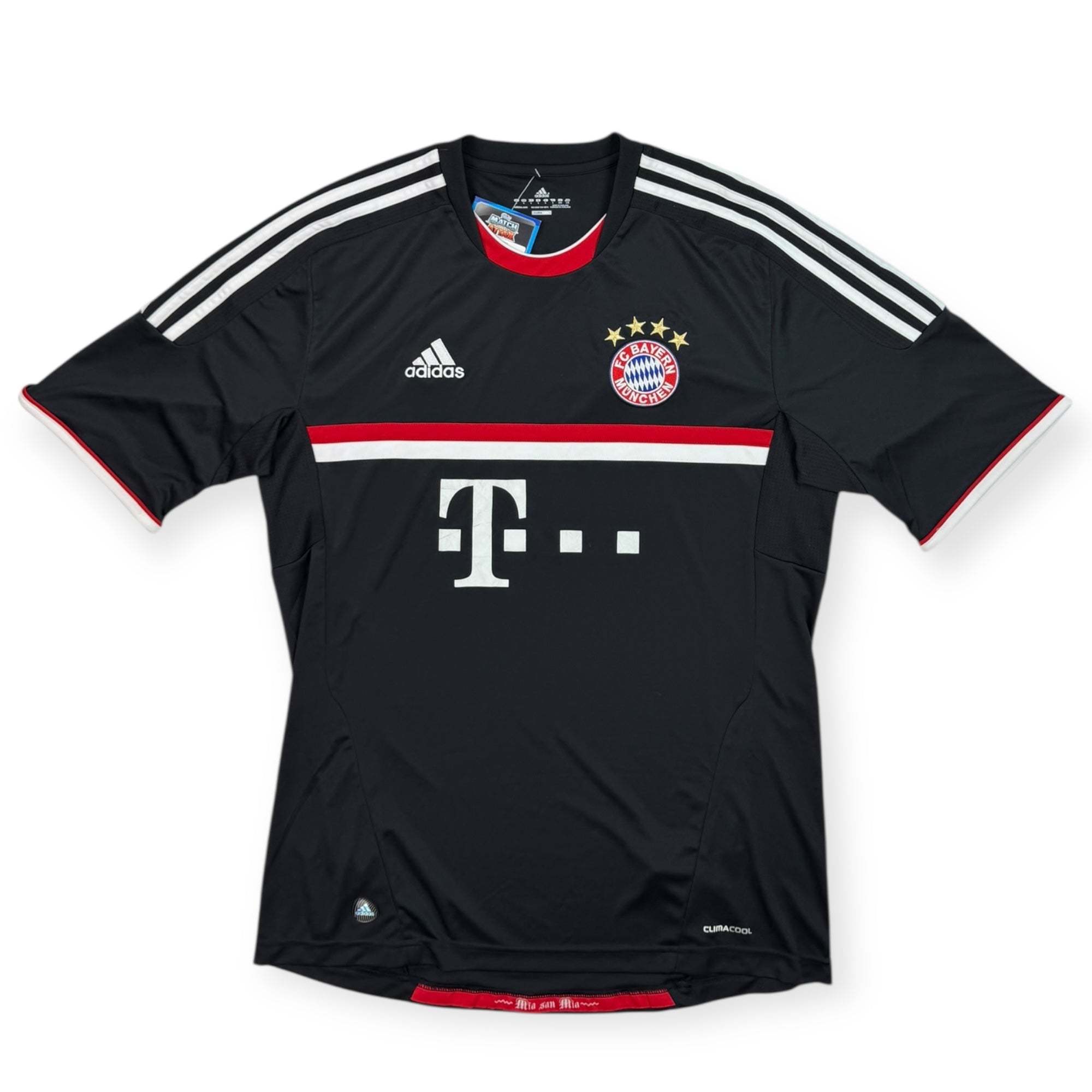 Bayern Munich 2011 Third Shirt (L)