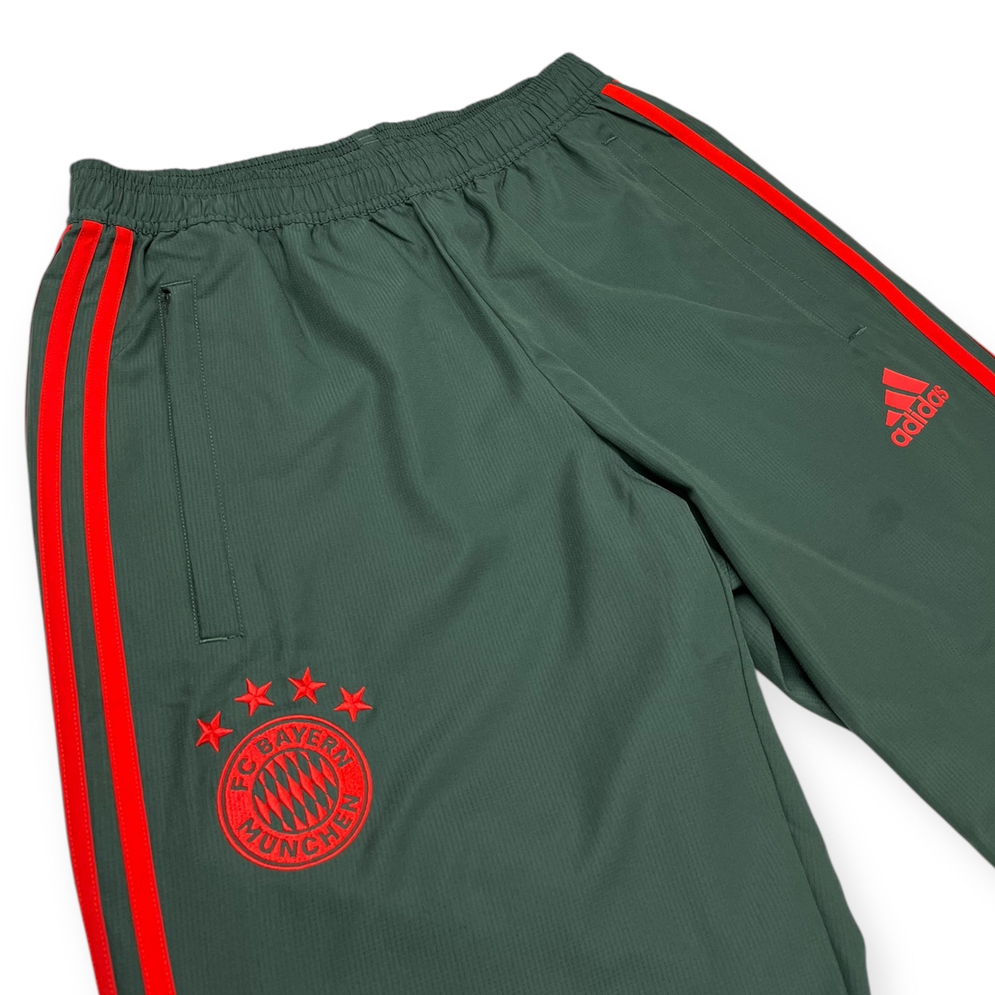 Bayern Munich 2016 Tracksuit Bottoms (S)