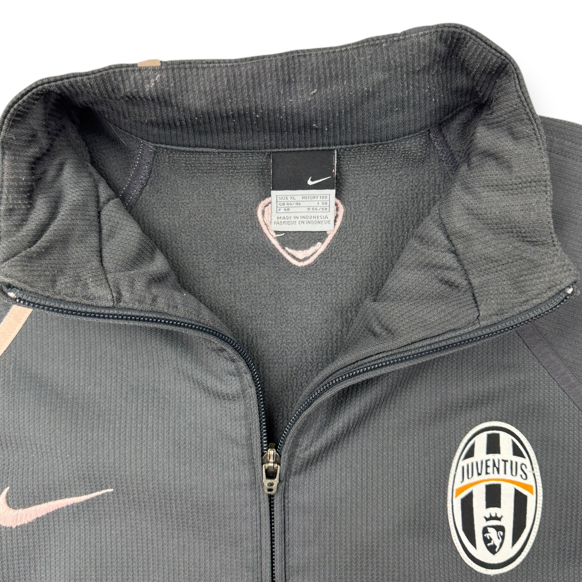Juventus 2004 Tracksuit (XL)