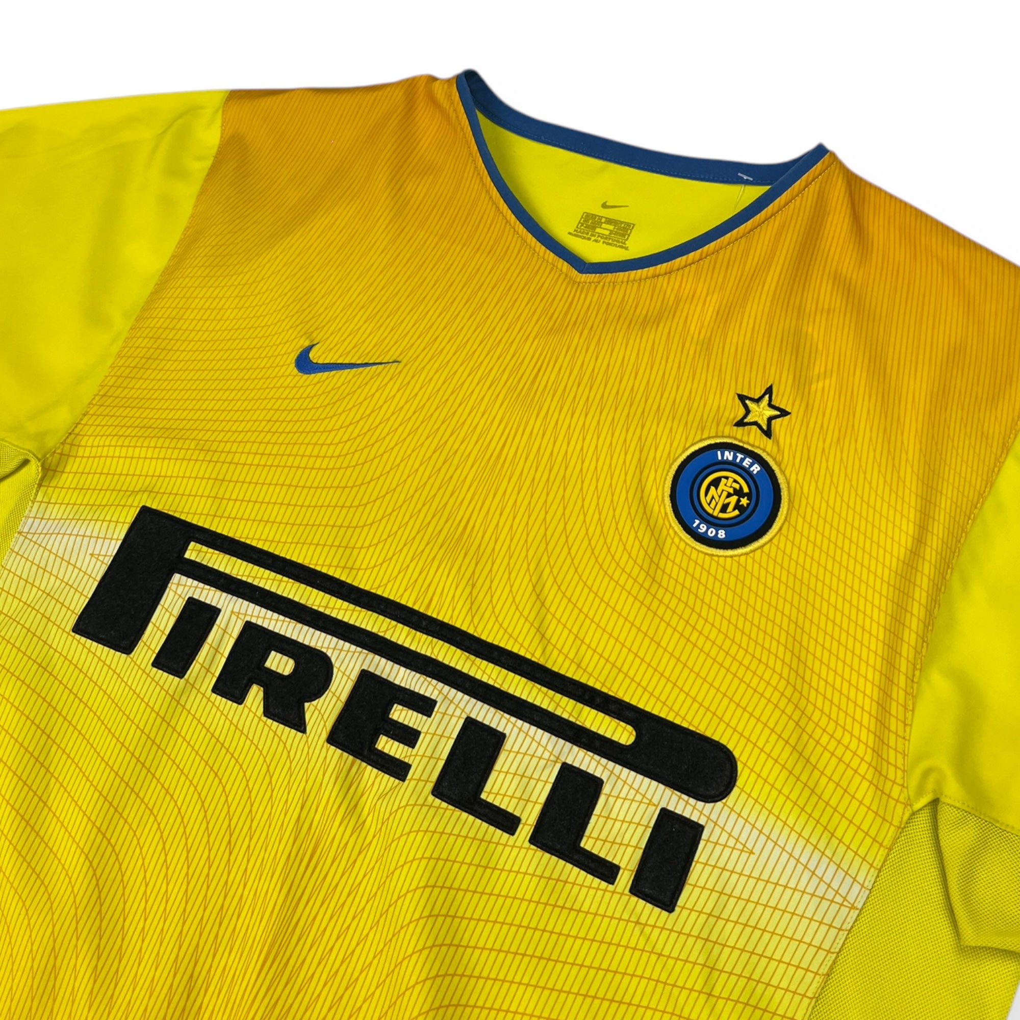 Inter Milan 2002 Away Shirt (M)