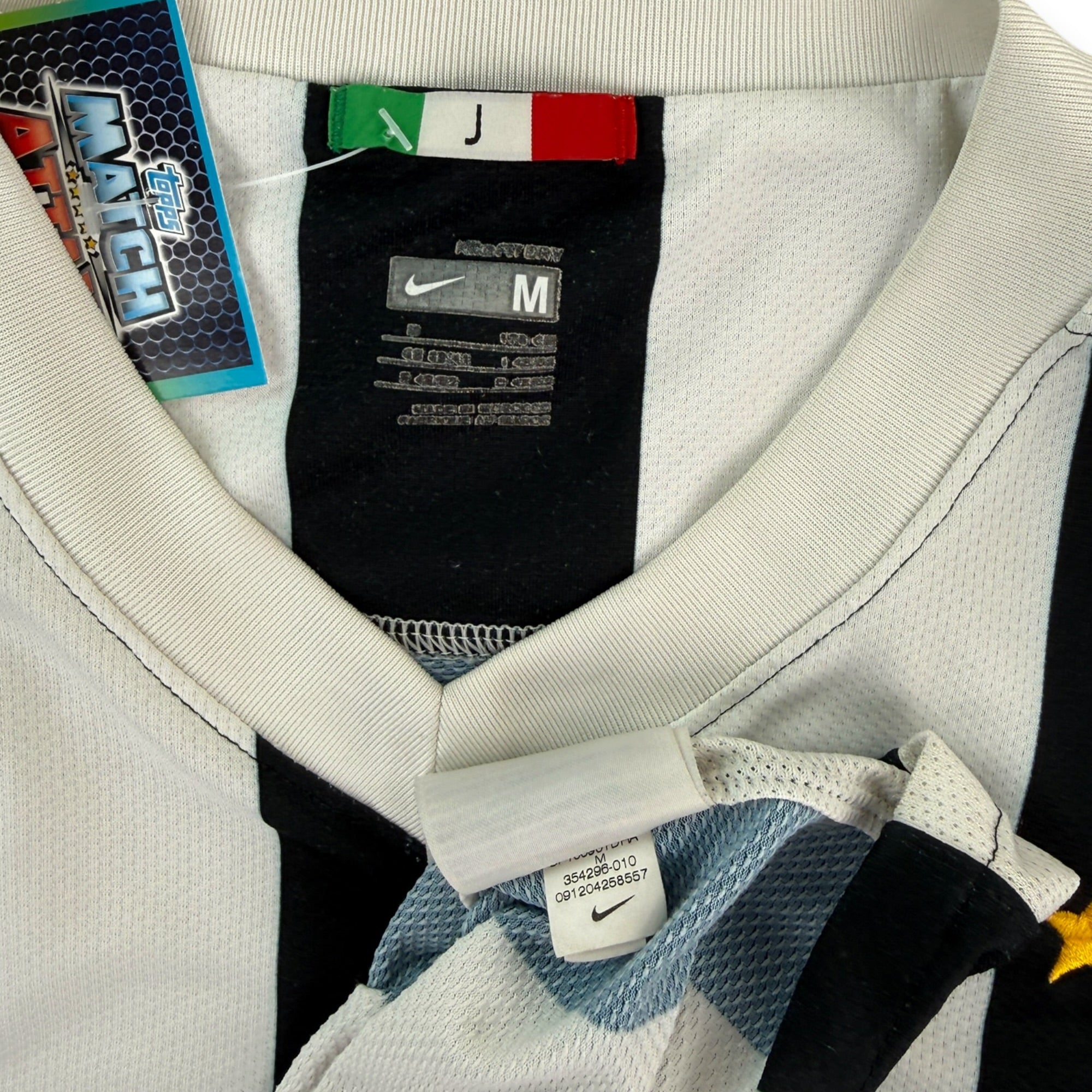 Juventus 2009 Home Shirt (M)