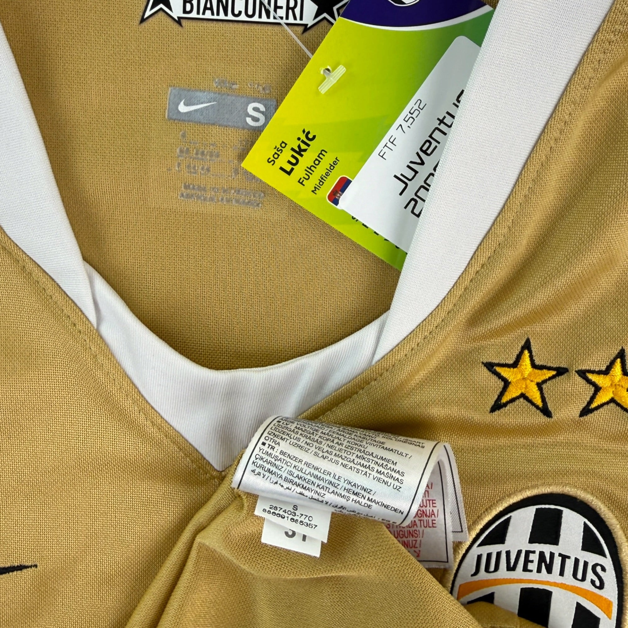 Juventus 2008 Away Shirt (S)