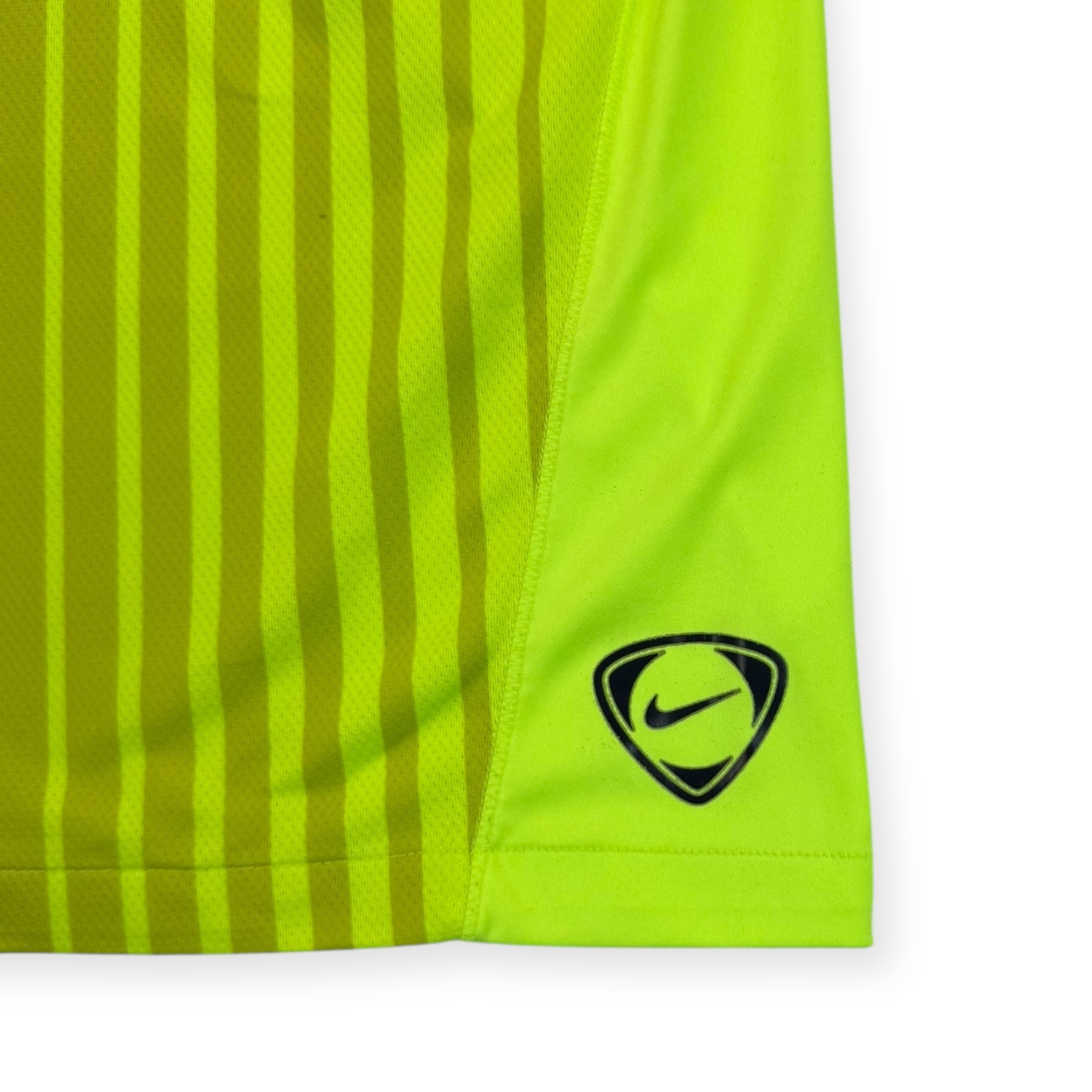 FC Barcelona 2009 Training Shirt (L)