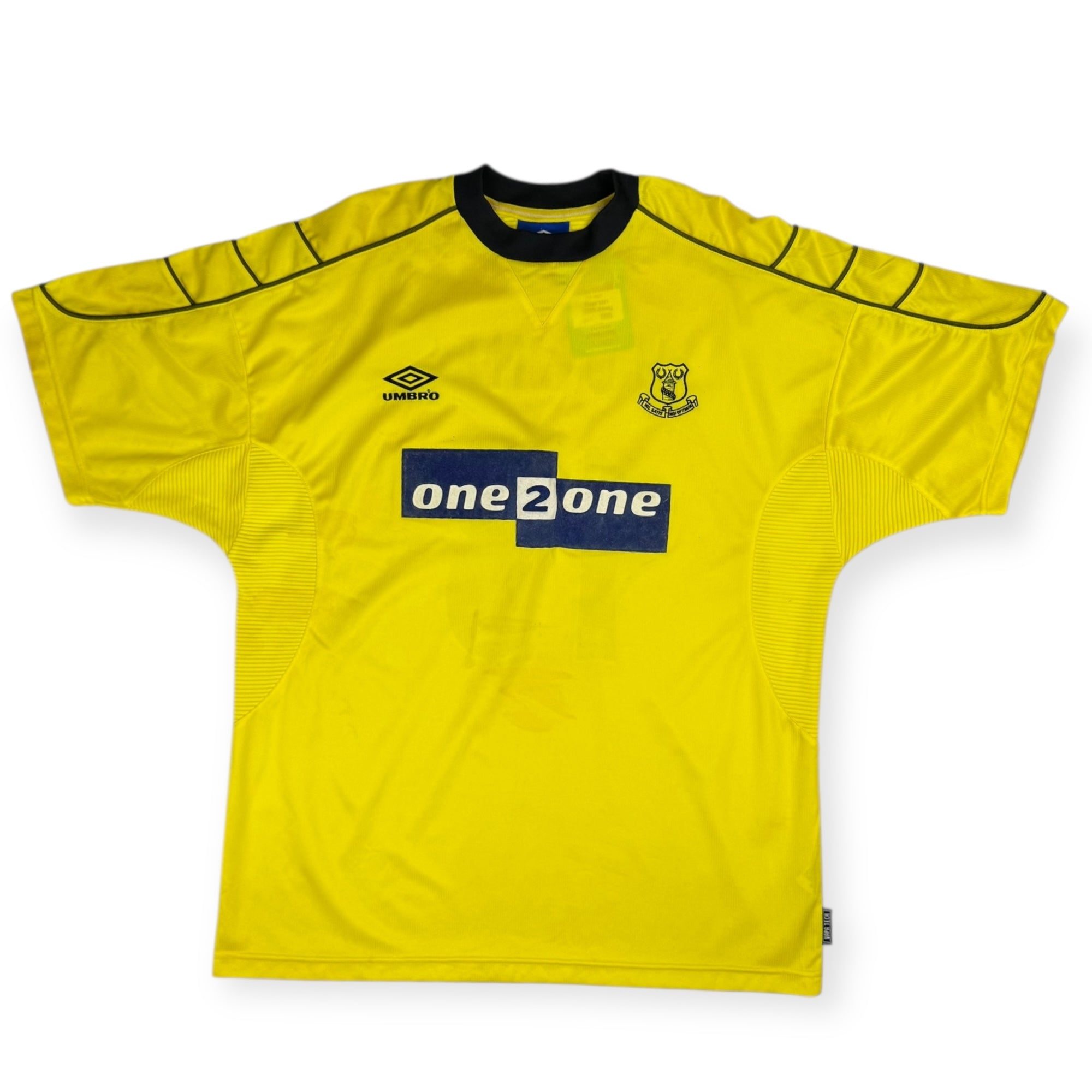 Everton 1999 Away Shirt, Hughes 18 (XL)