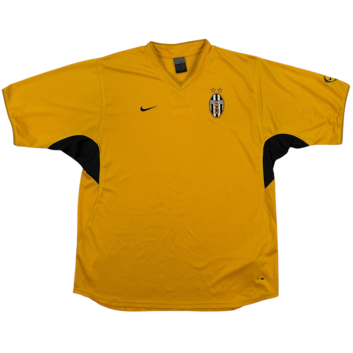 Juventus 2003 Training Shirt (L)