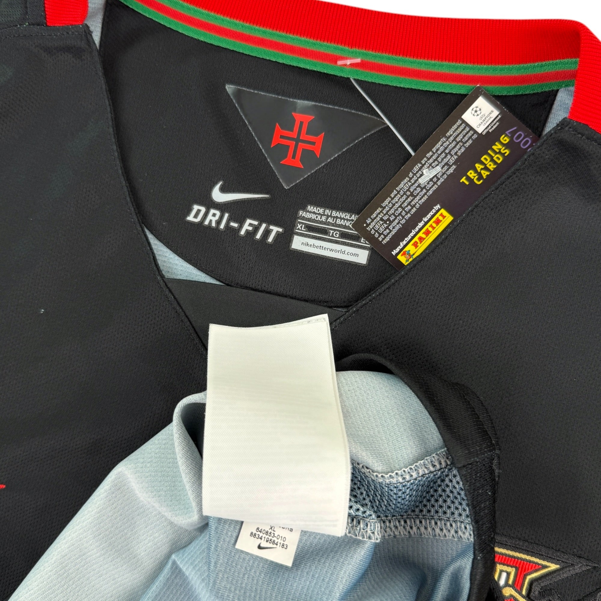 Portugal 2015 Away Shirt (XL)